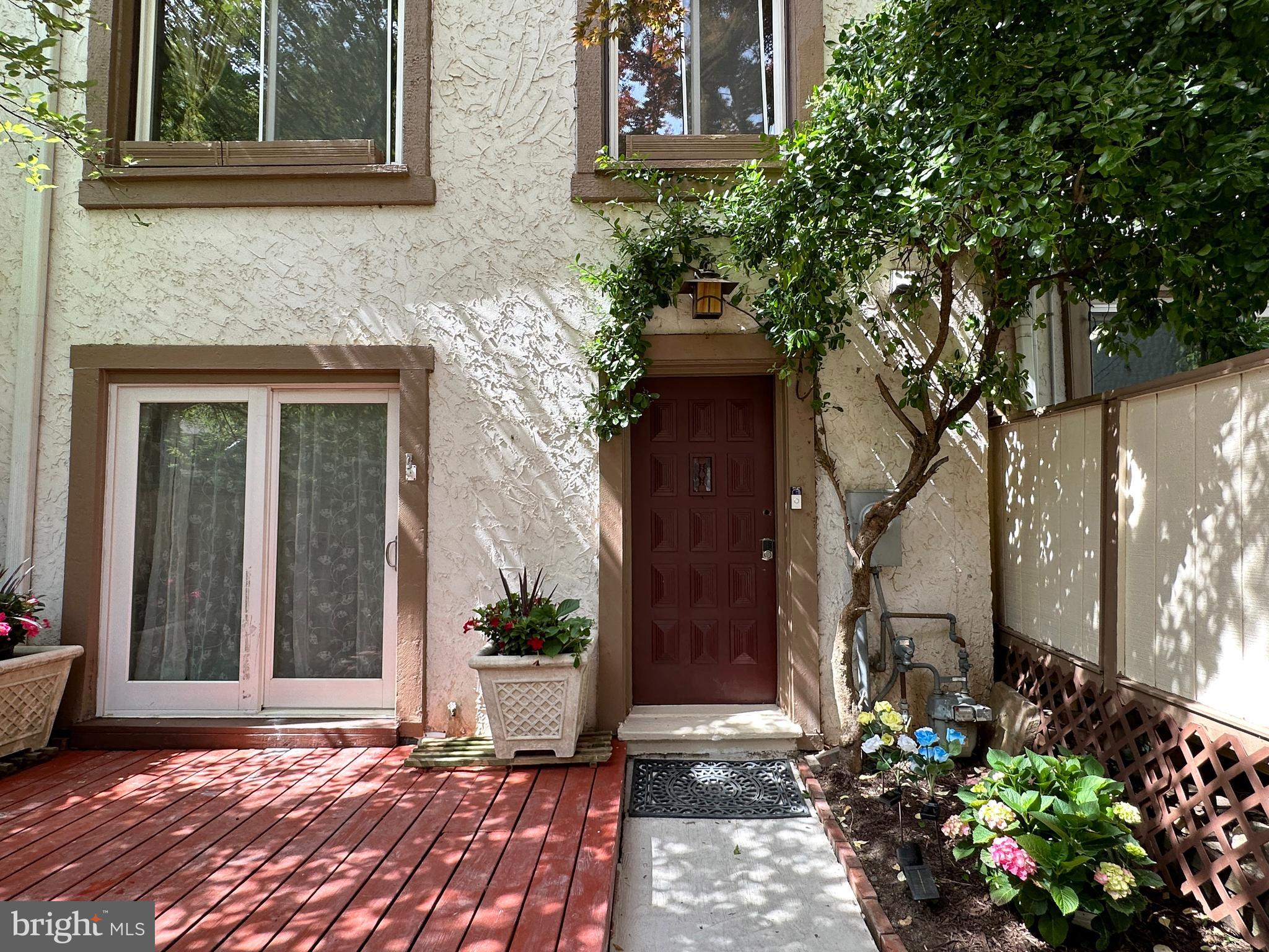 VILLAGE OF HARPERS CHOICE - Residential