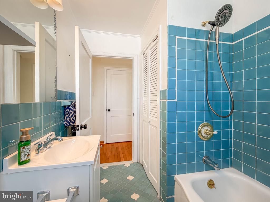 WEST BRISTOL - Residential