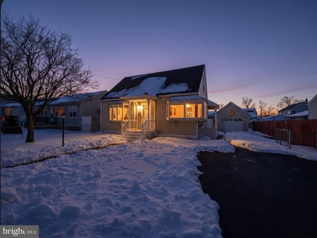 Photo of 511 Park Avenue, BRISTOL, PA 19007 (MLS # PABU2113926)