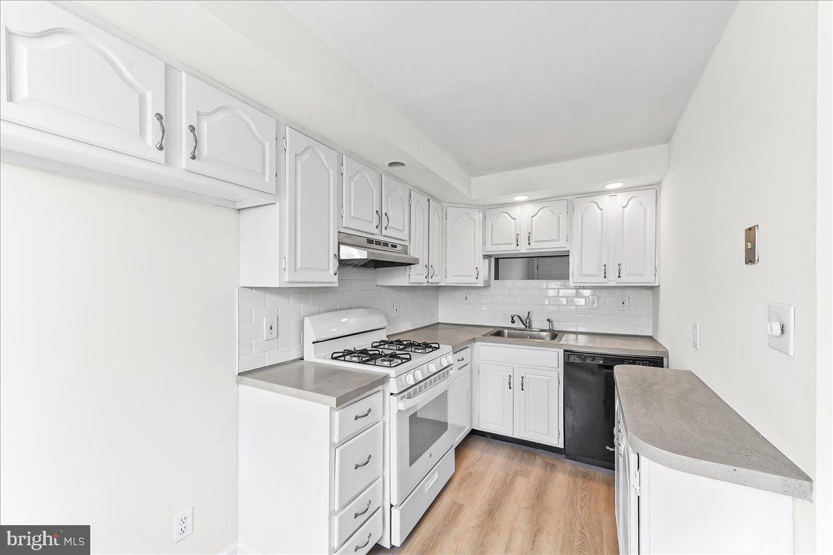 WESTBROOK PARK - Residential