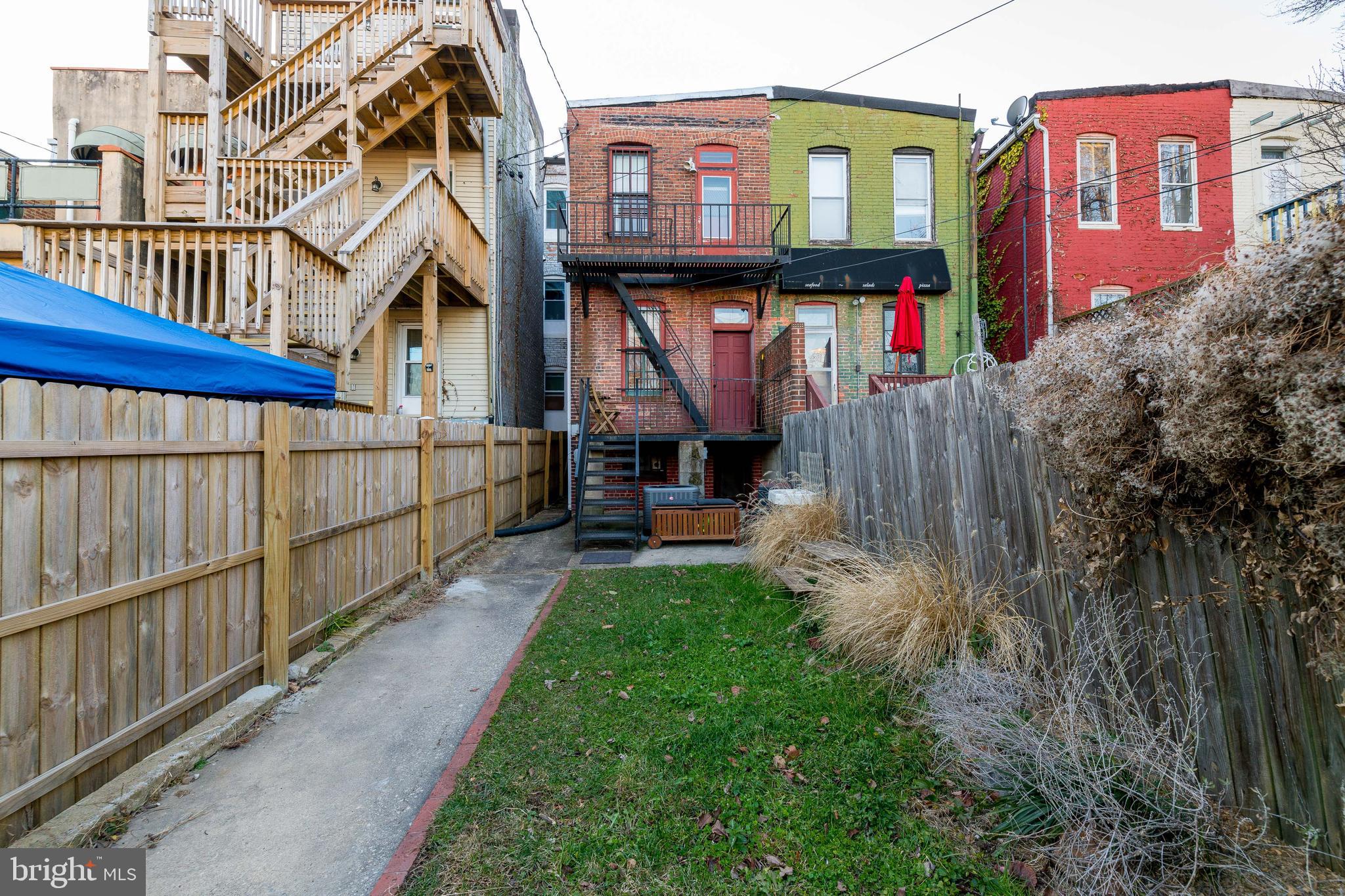 CHARLES VILLAGE - Residential