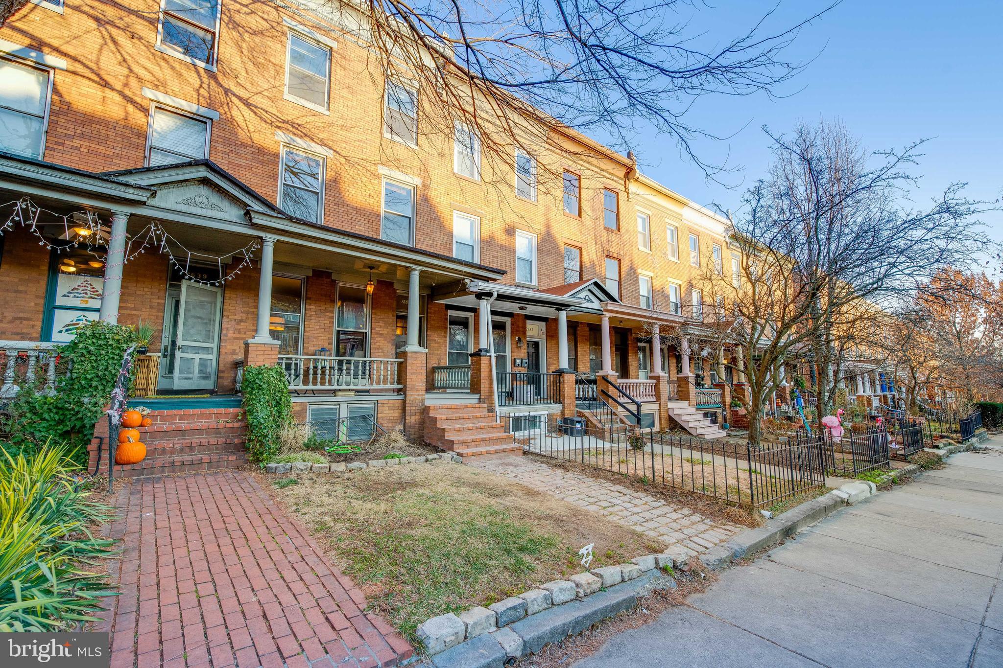 CHARLES VILLAGE - Residential