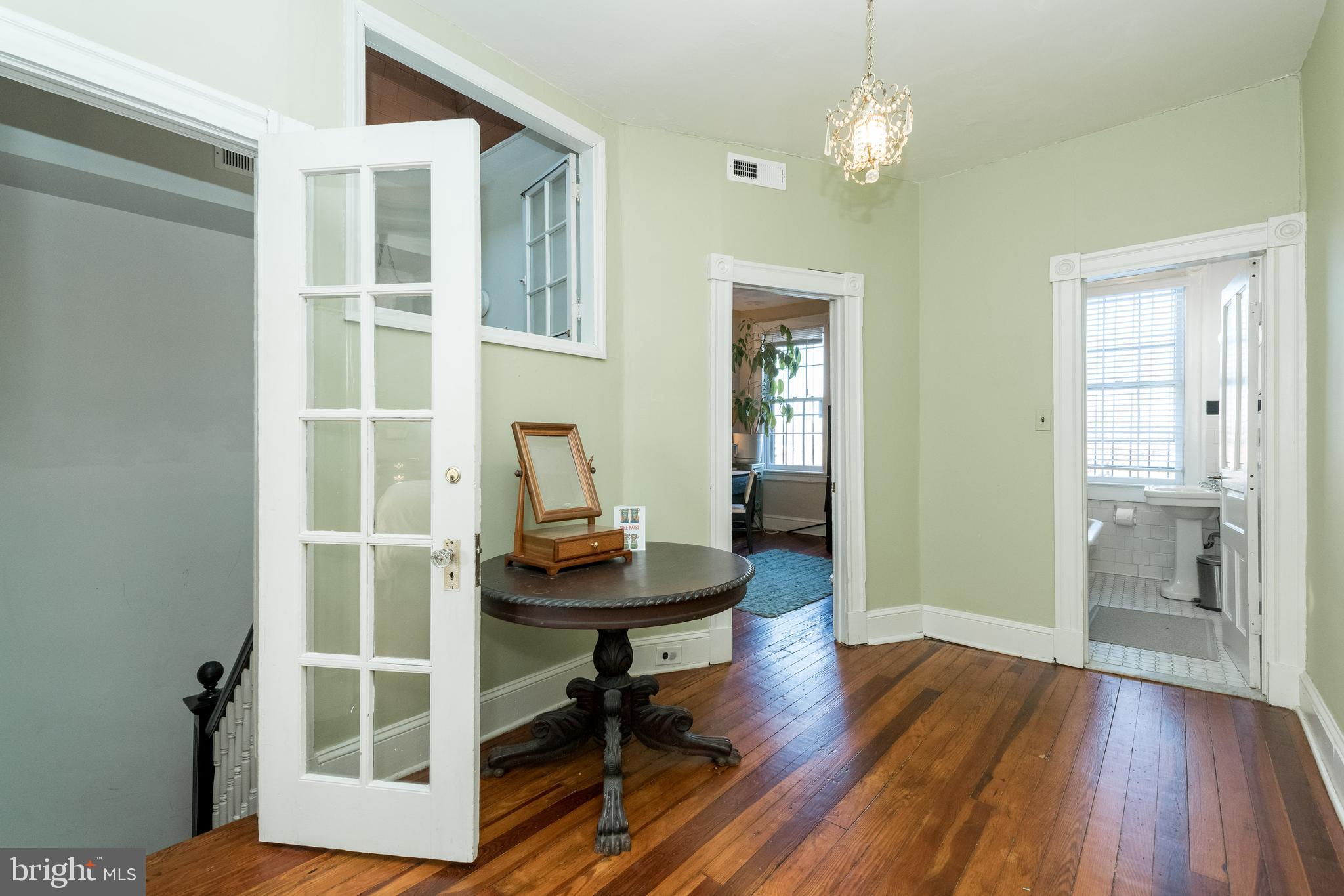 CHARLES VILLAGE - Residential