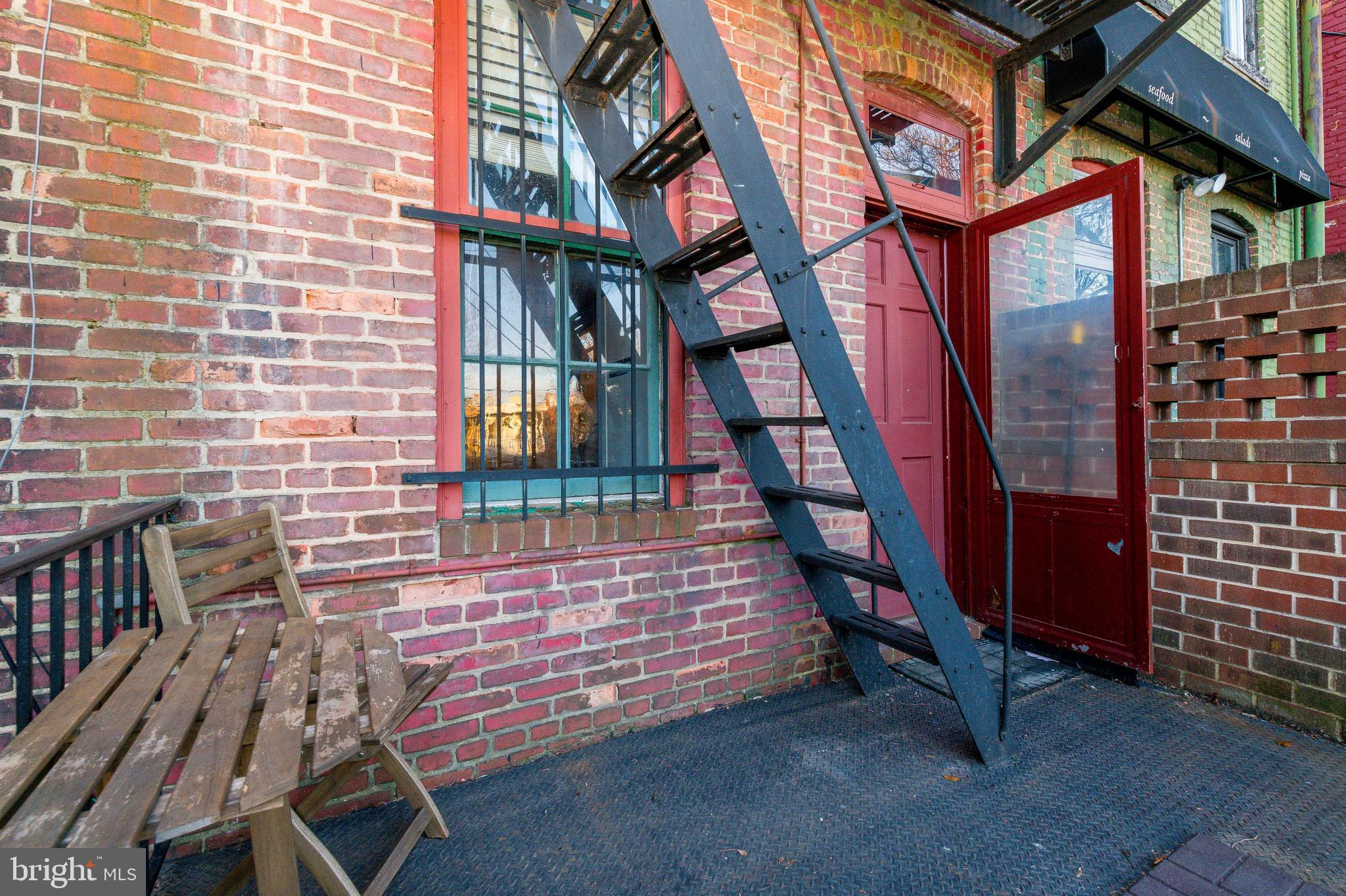 CHARLES VILLAGE - Residential