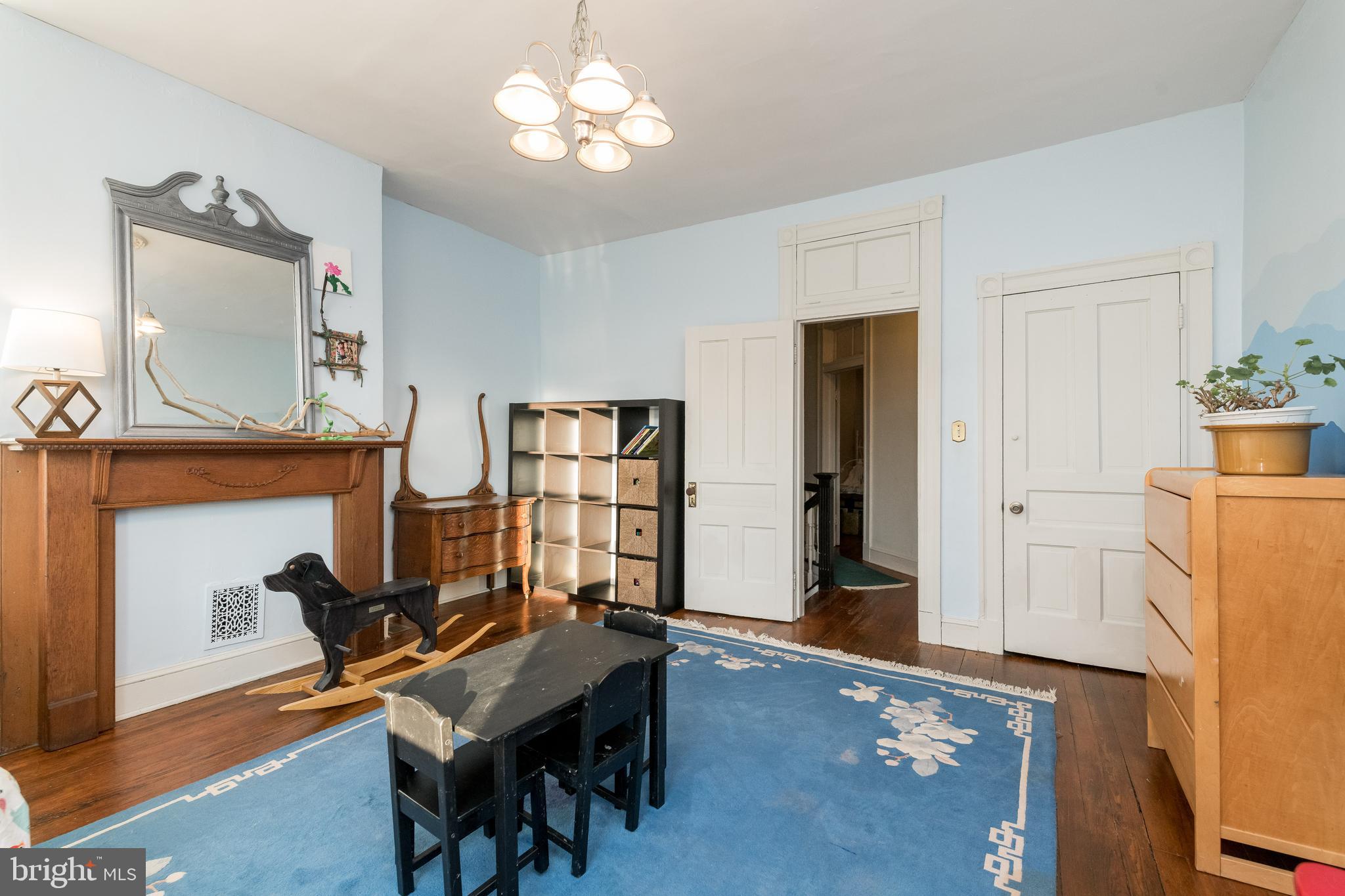 CHARLES VILLAGE - Residential