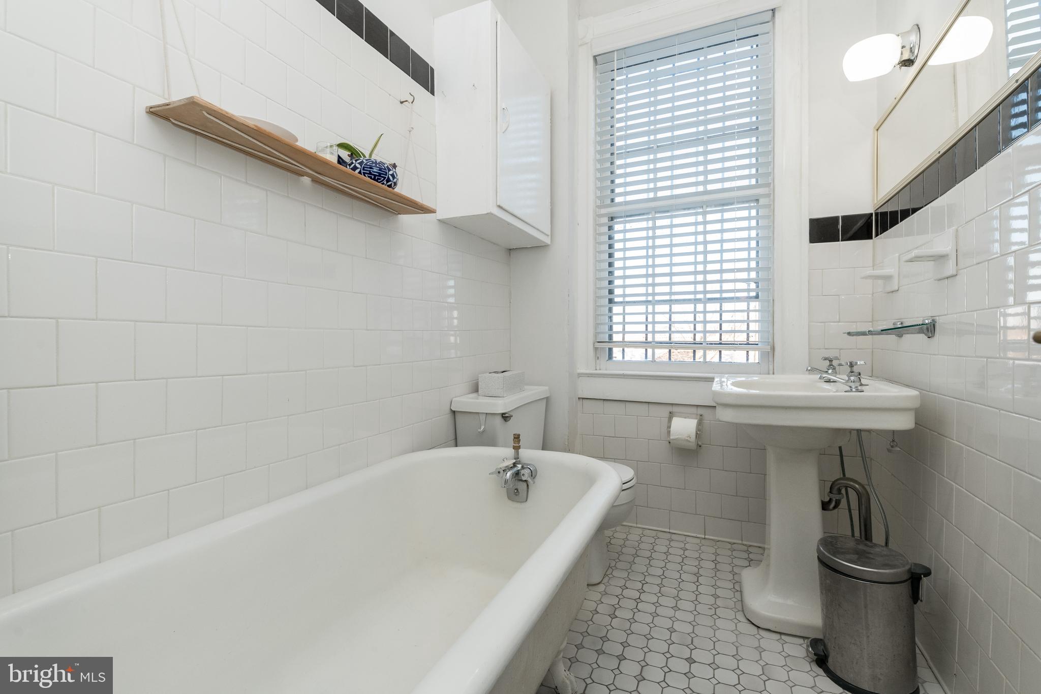 CHARLES VILLAGE - Residential