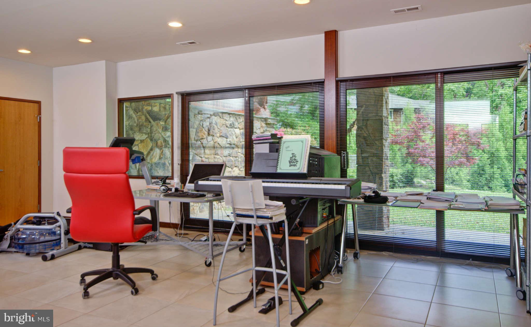 CABIN JOHN PARK - Residential