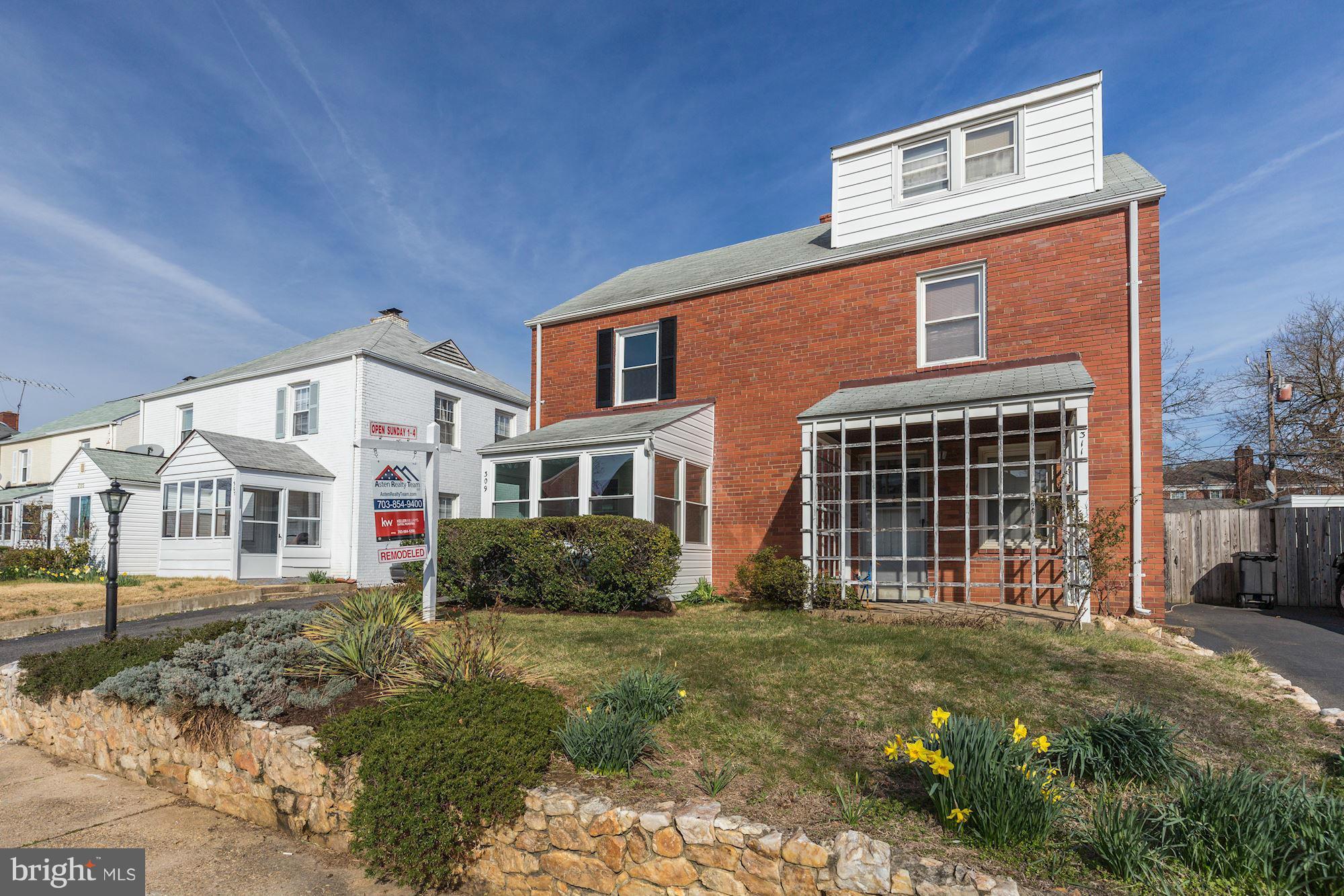 ARLINGTON HEIGHTS - Residential