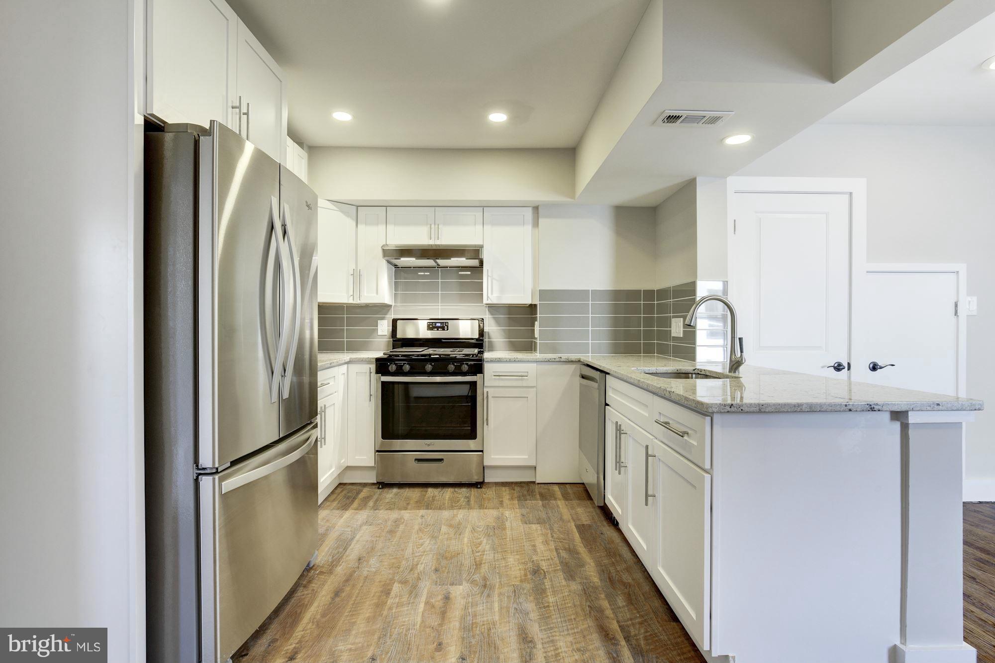 ARLINGTON HEIGHTS - Residential