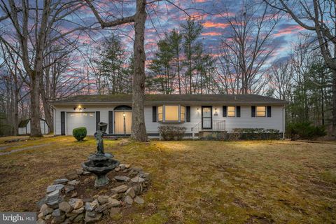 Homes For Sale - 8710 Thornton Rolling Road<br/> FREDERICKSBURG, VA 22408