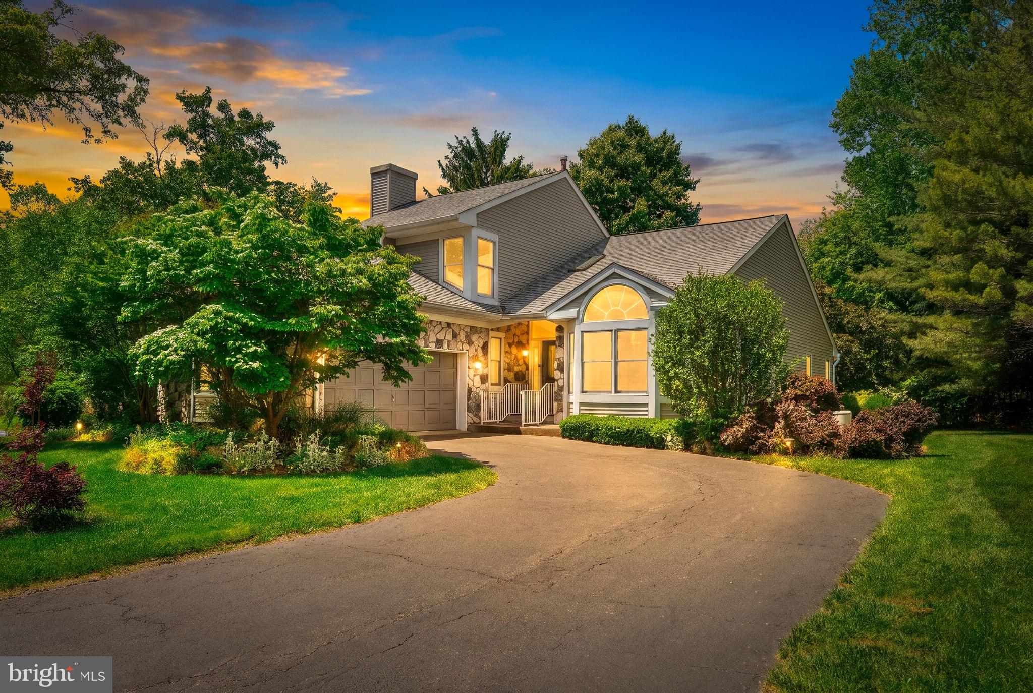 22 BOXWOOD DRIVE