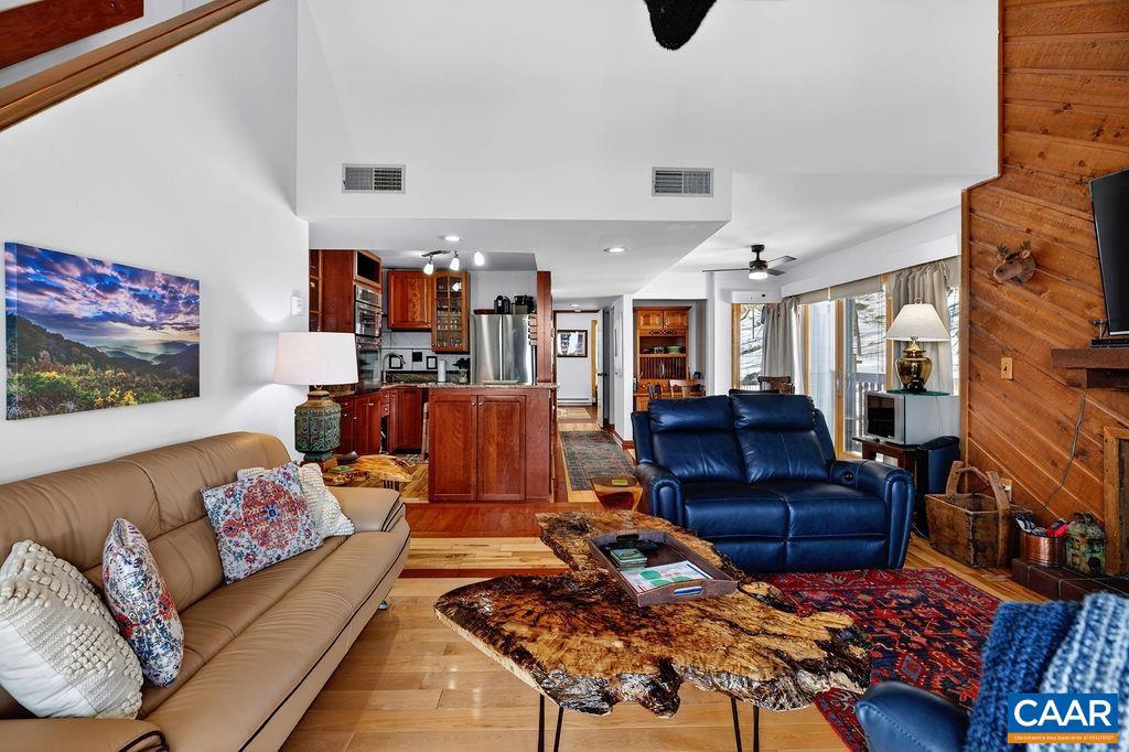 WINTERGREEN RESORT - Residential