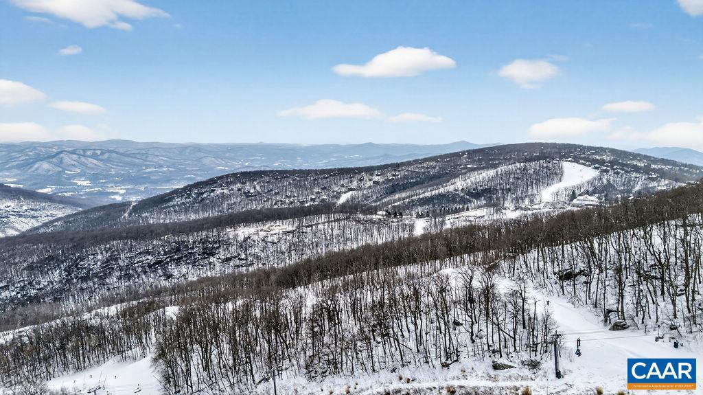 WINTERGREEN RESORT - Residential