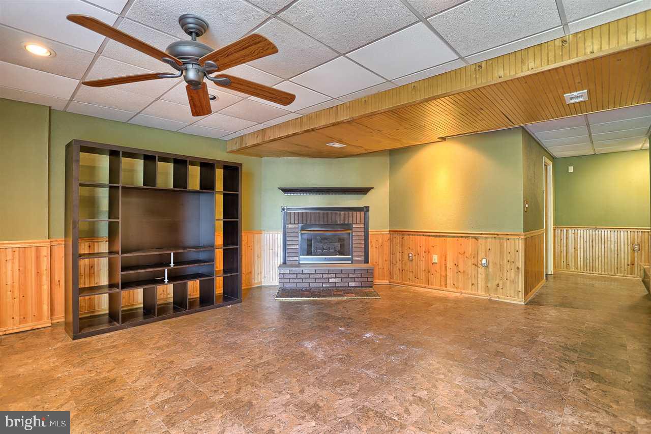 WOODMONT ESTATES - Residential