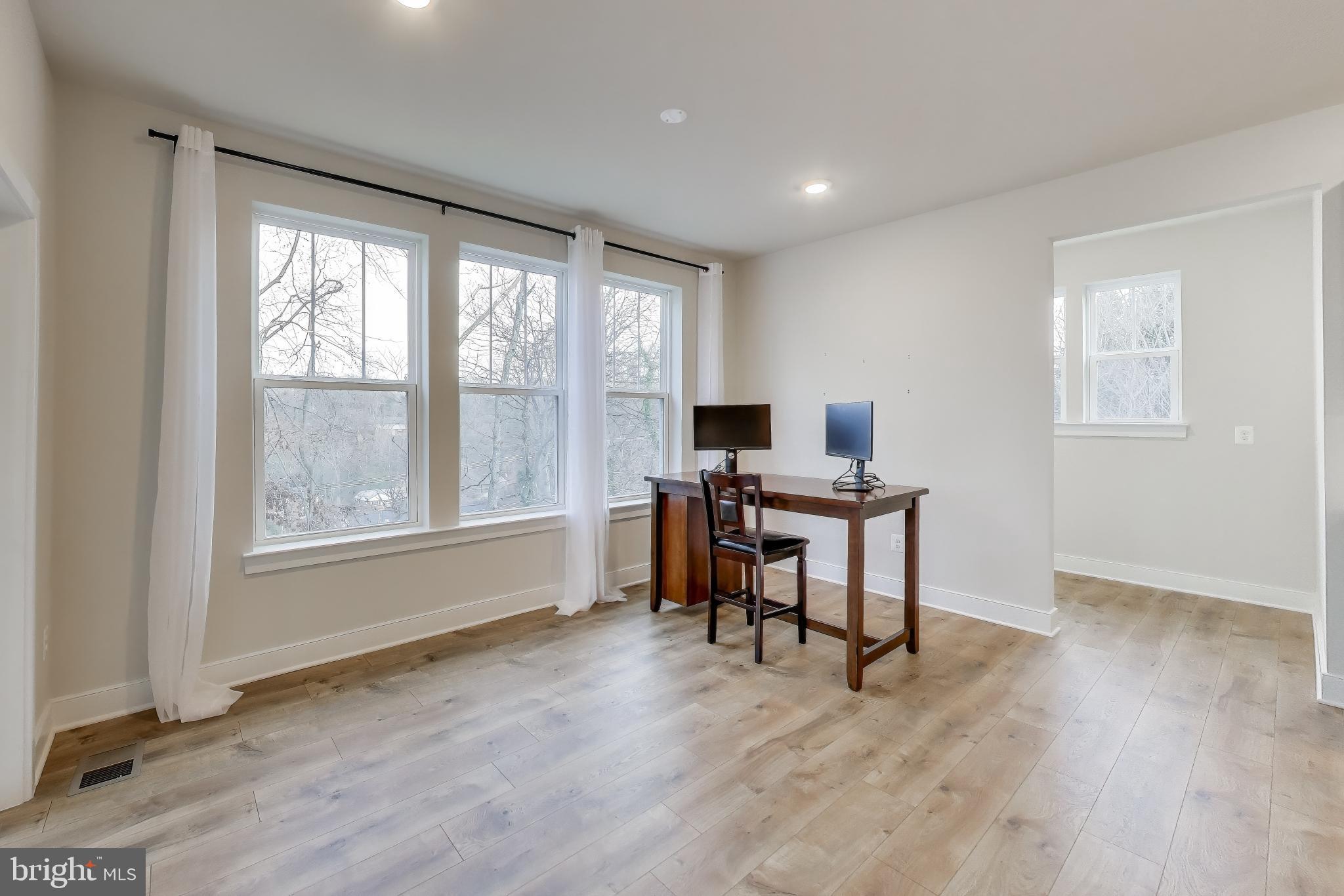 WILLOW RIDGE - Residential Lease