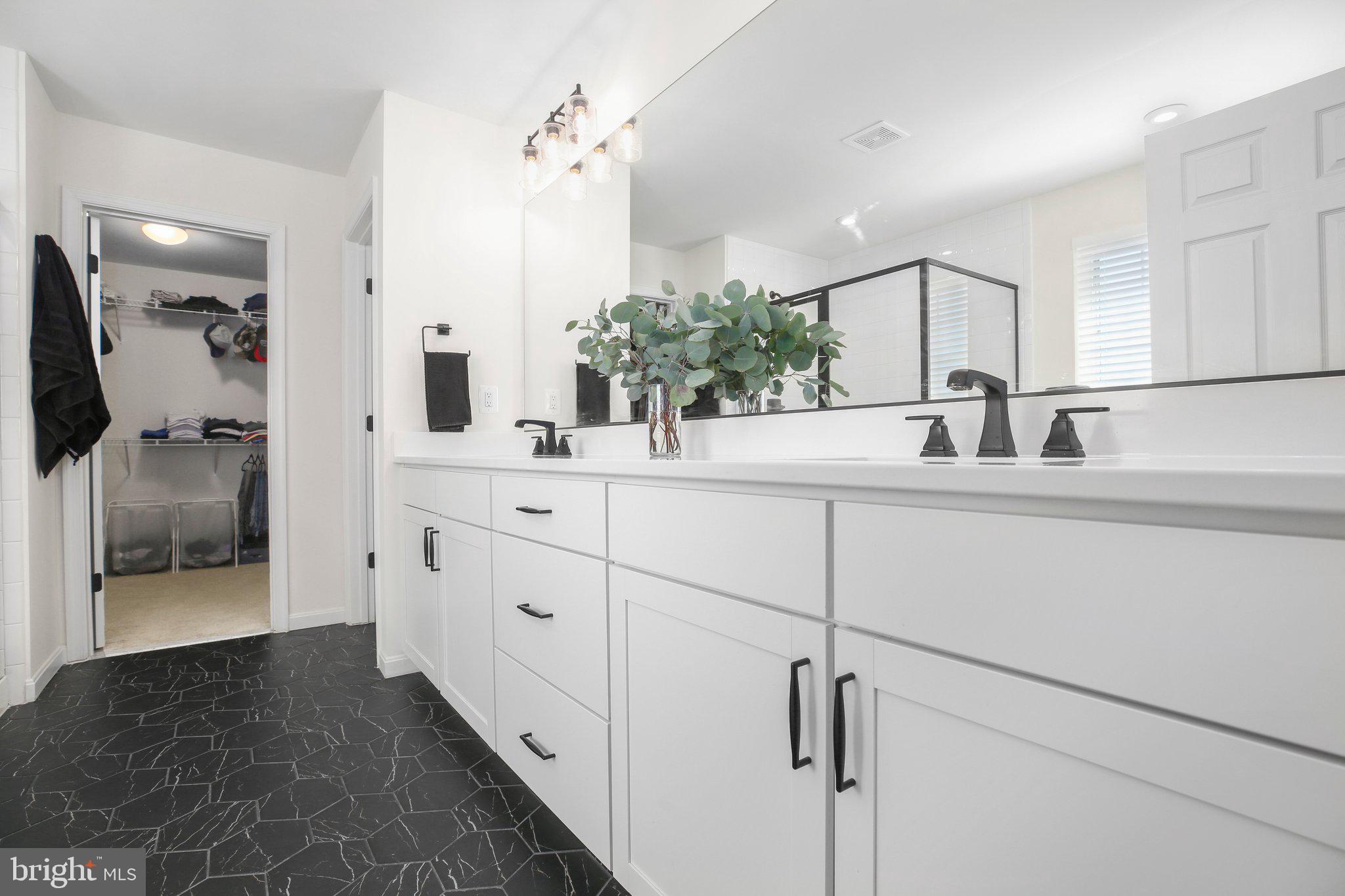 NEW POST ON THE RAPPAHANNOCK - Residential