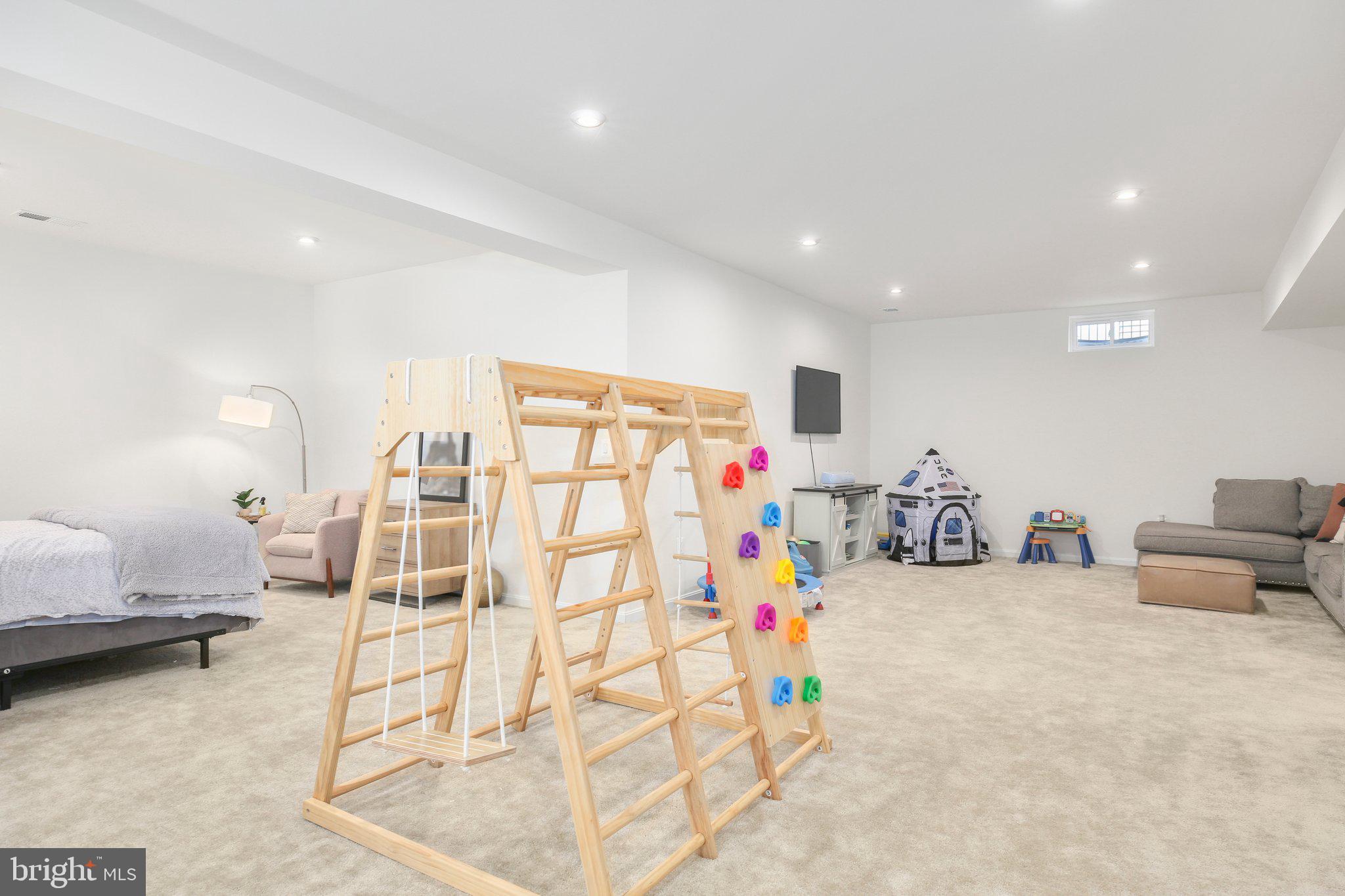 NEW POST ON THE RAPPAHANNOCK - Residential