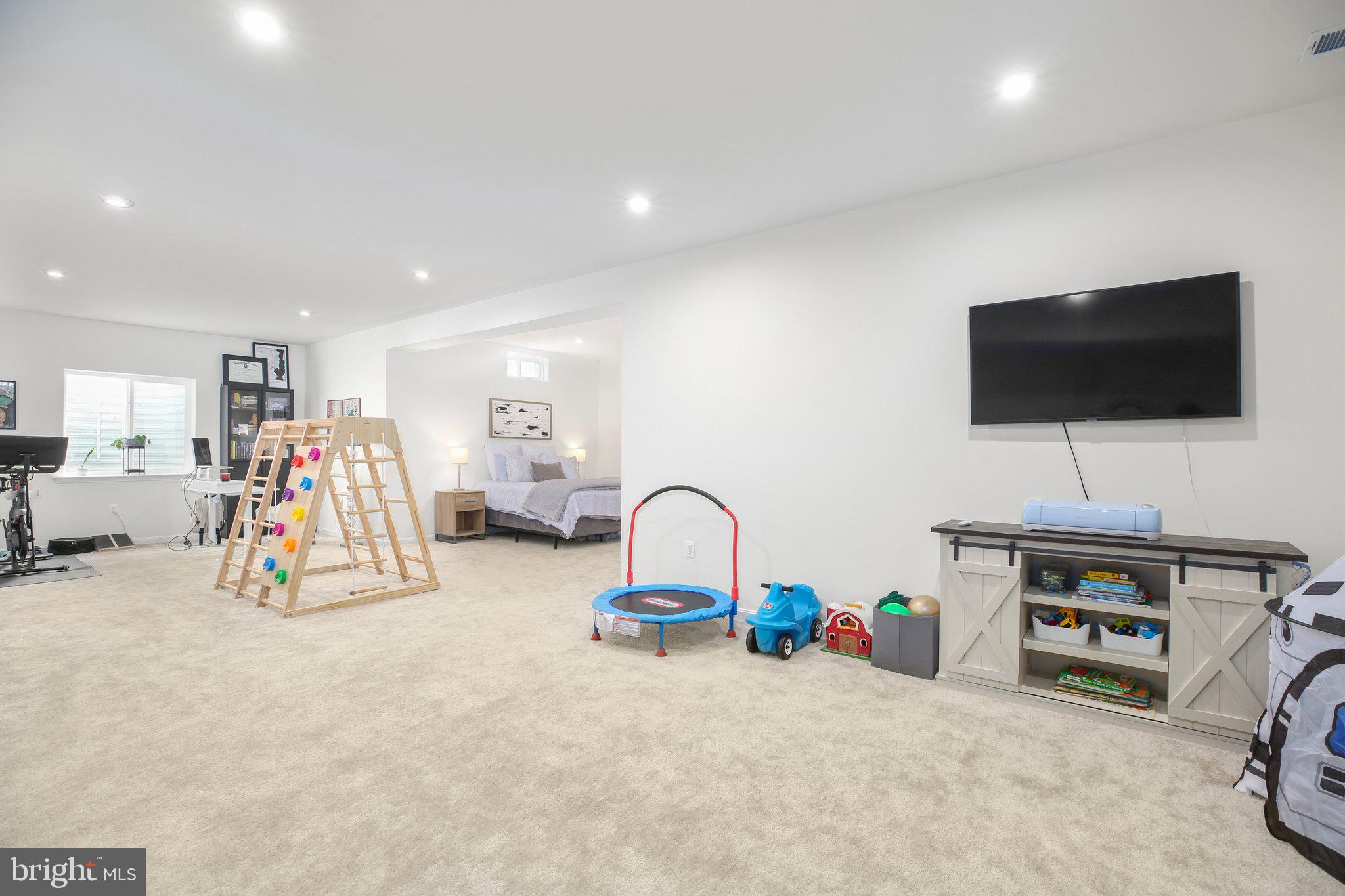 NEW POST ON THE RAPPAHANNOCK - Residential