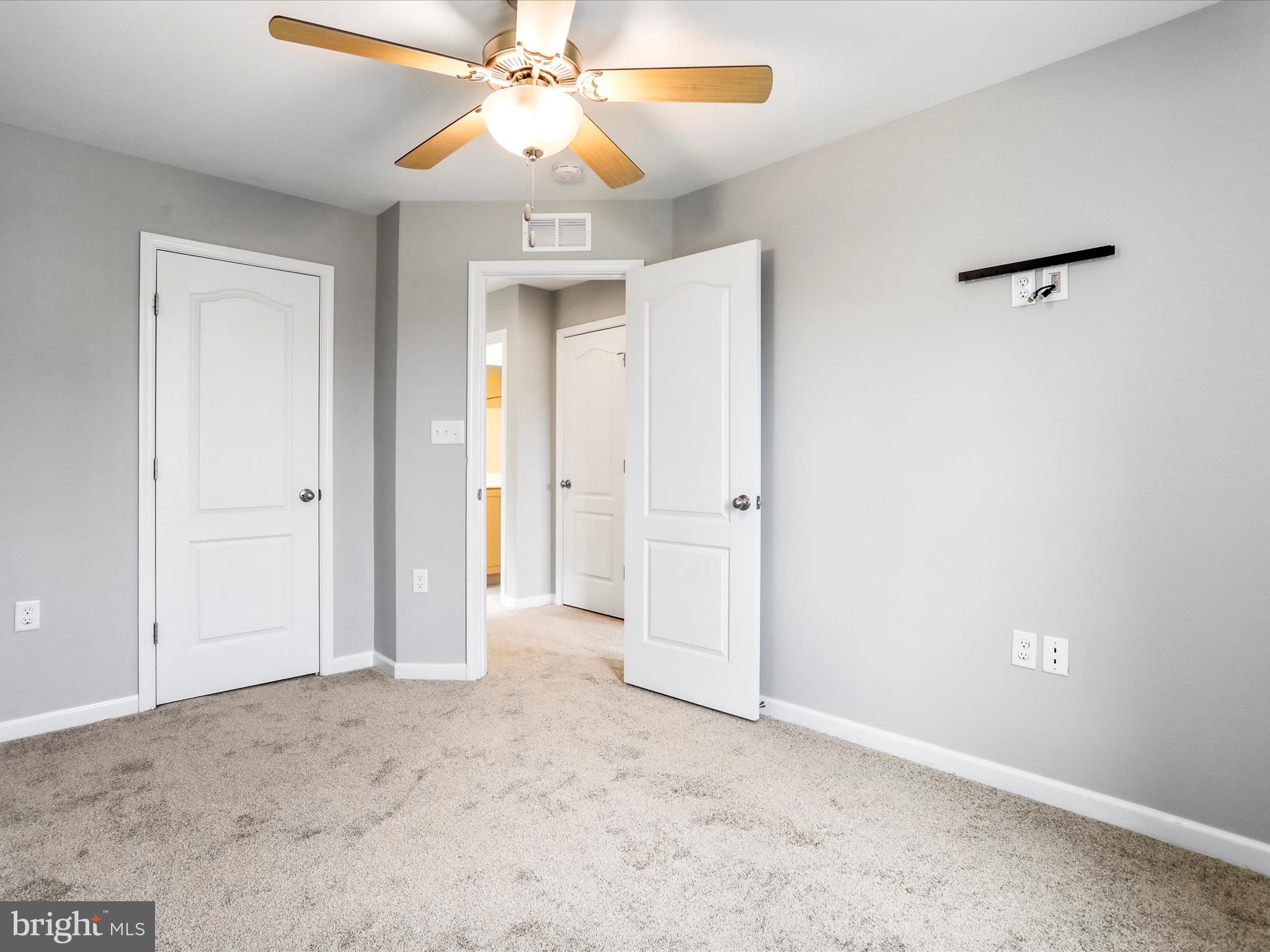 MCCAULEY CROSSING - Residential