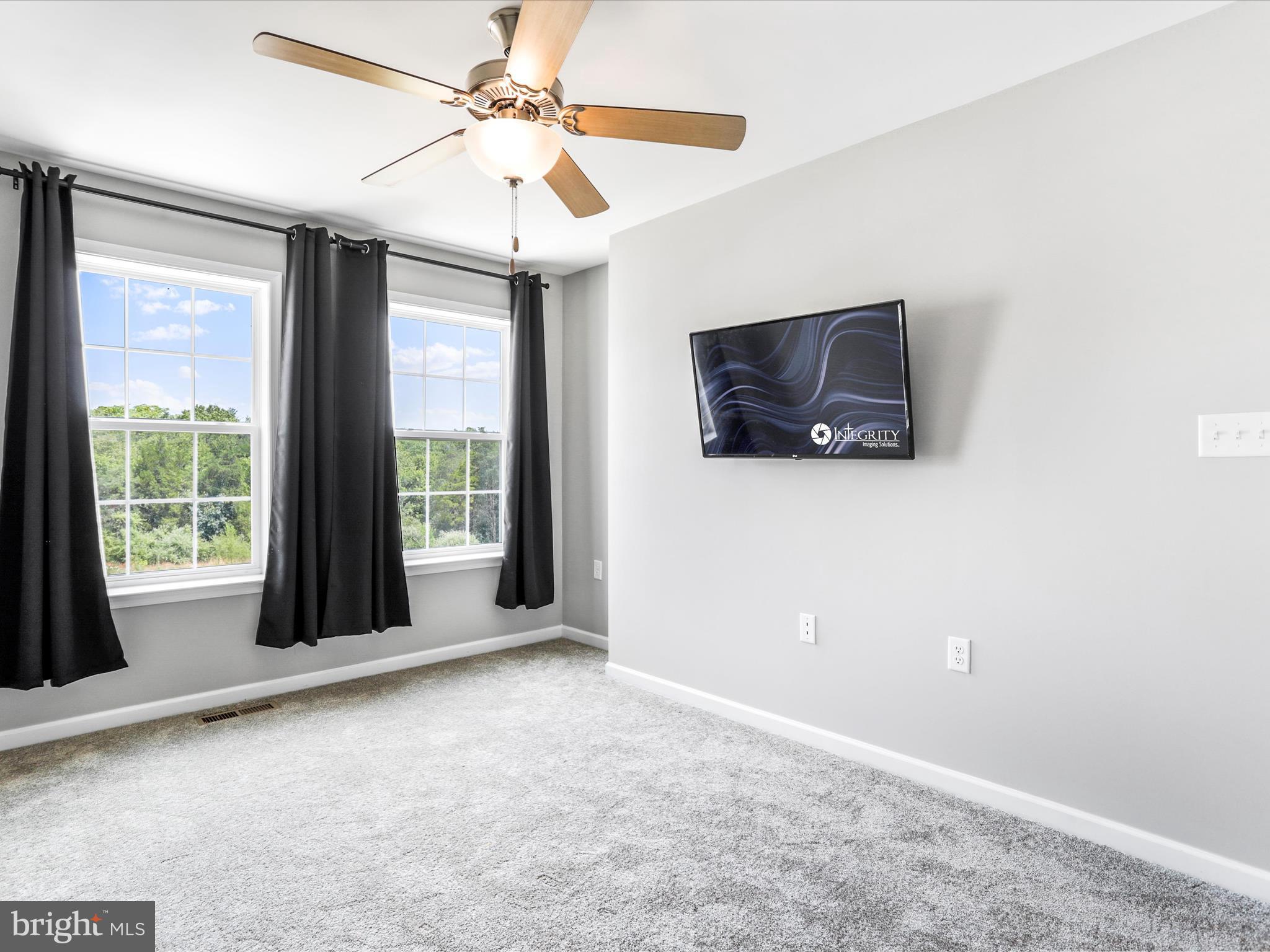 MCCAULEY CROSSING - Residential