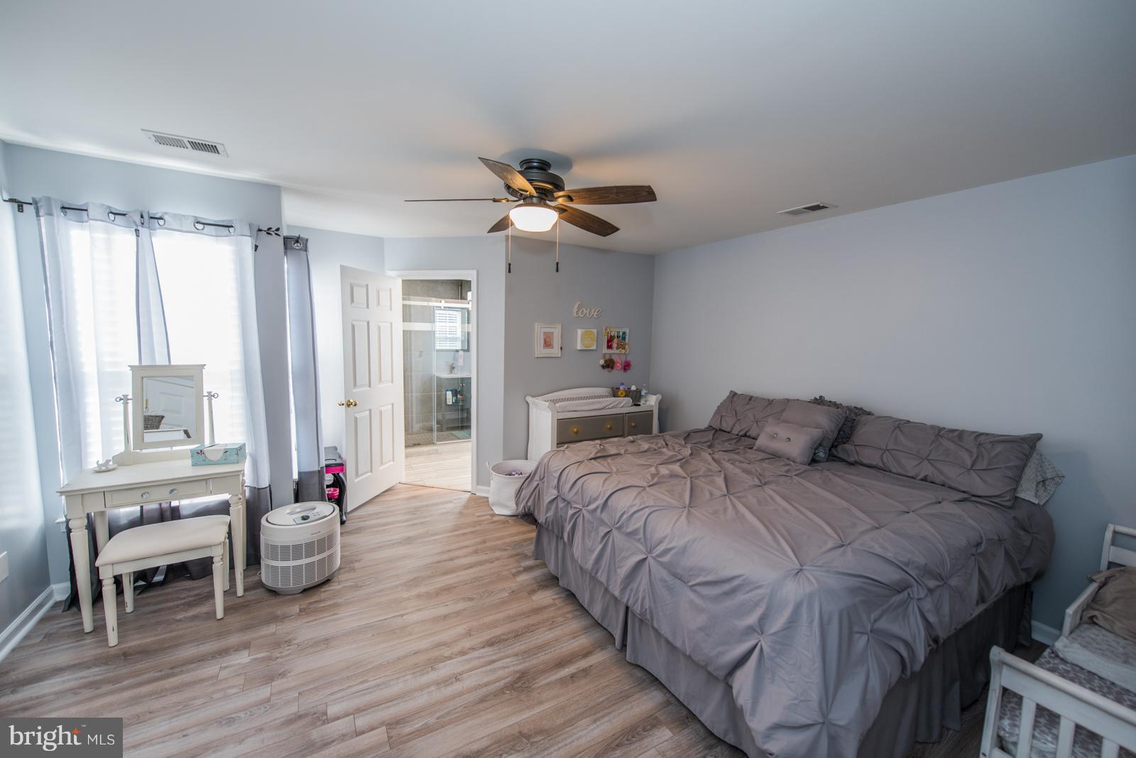 LAKELAND PLACE - Residential