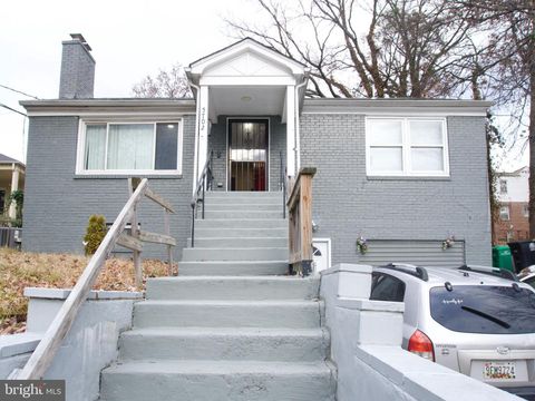 5702 LANDOVER ROAD HYATTSVILLE MD 20784