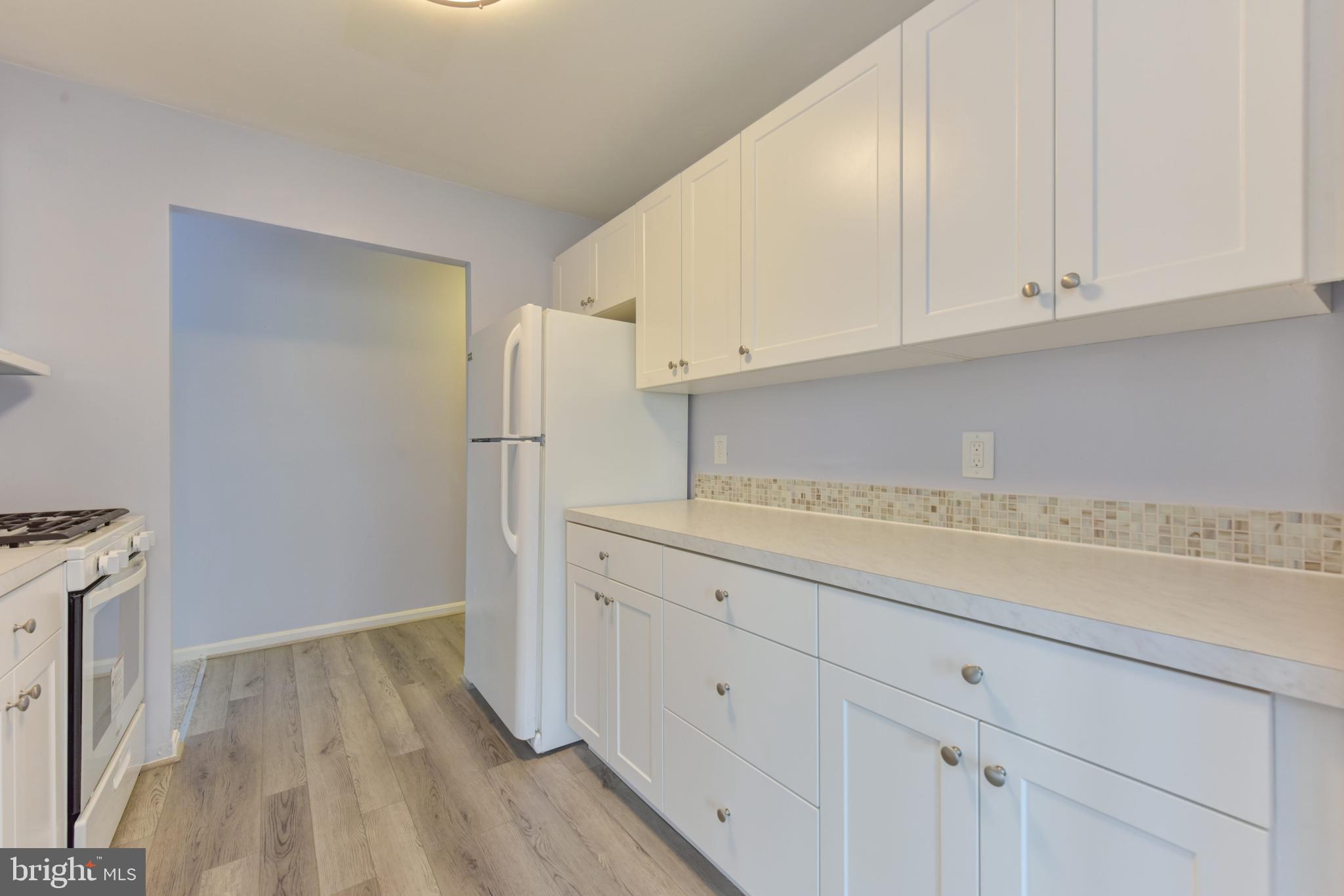 CANTERBURY SQUARE - Residential