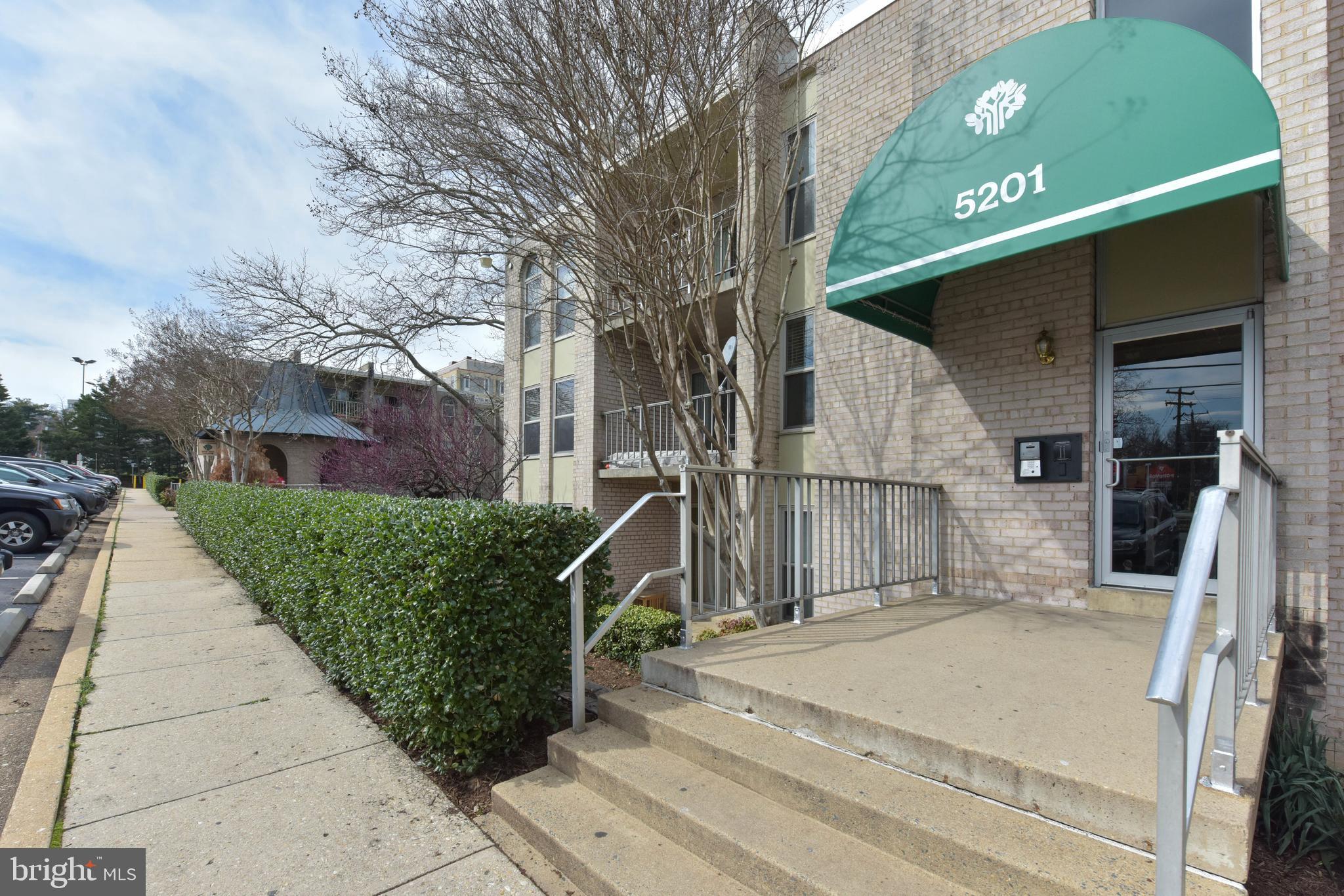 CANTERBURY SQUARE - Residential