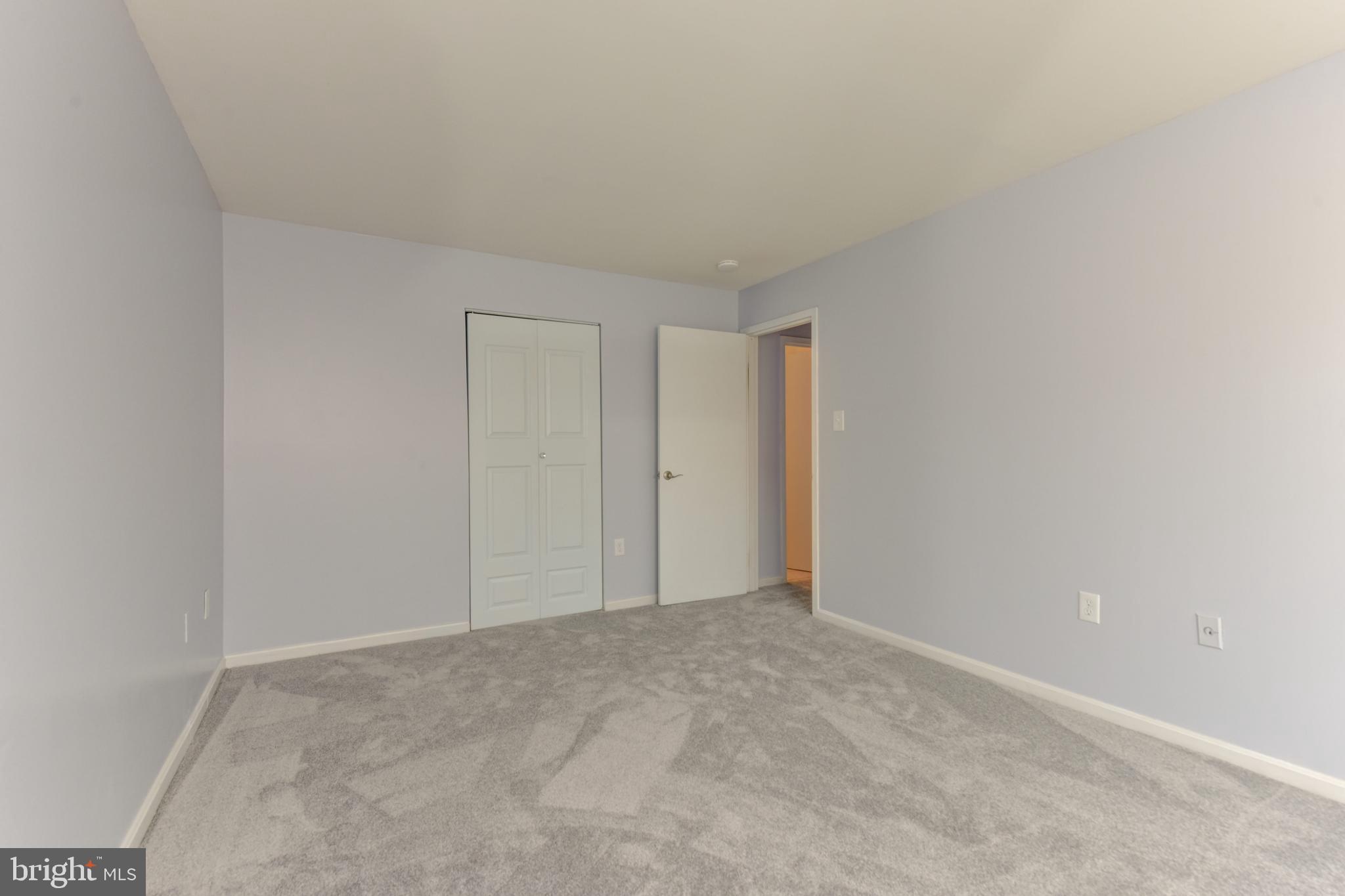 CANTERBURY SQUARE - Residential