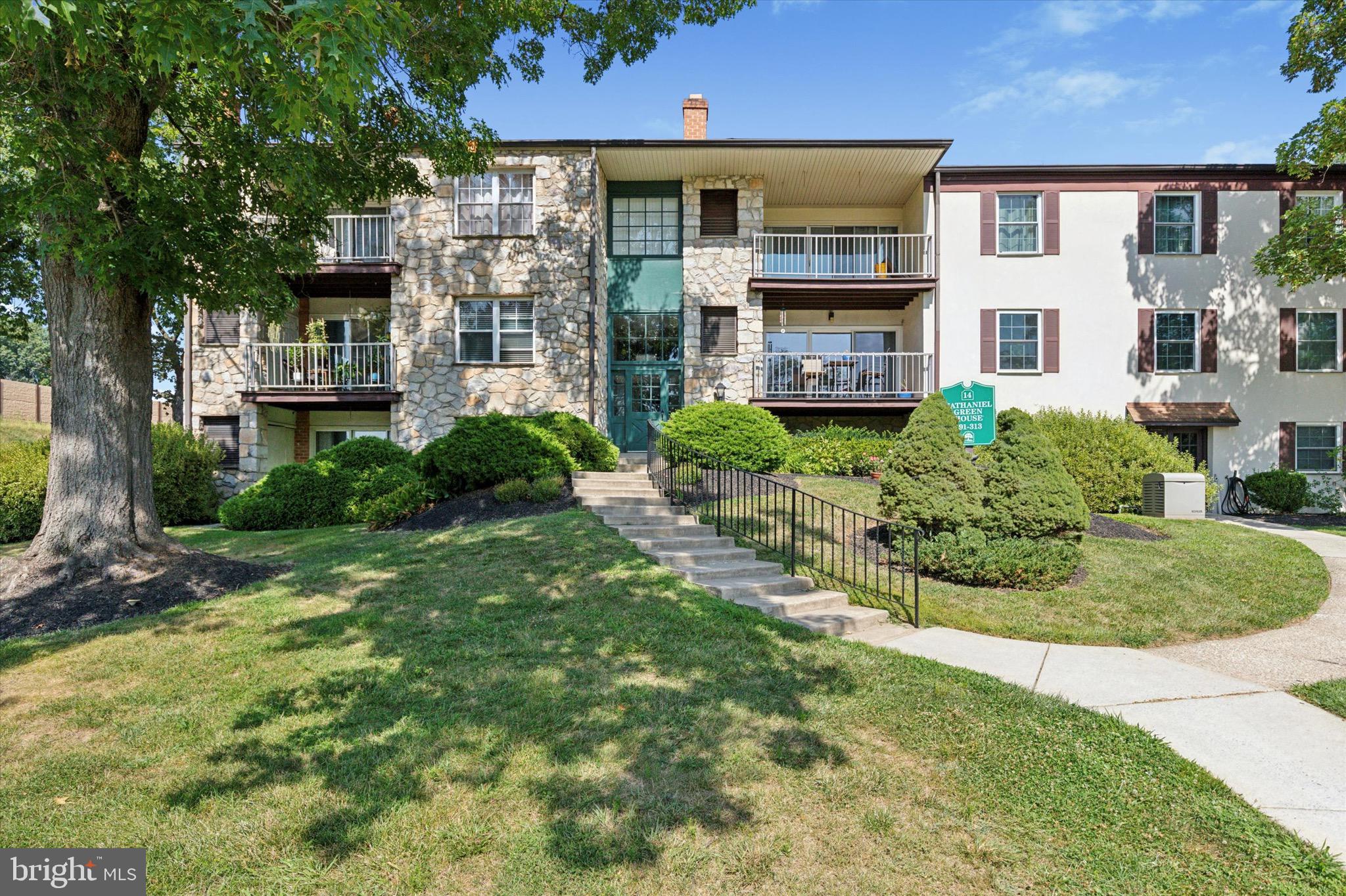 For Lease: 304 Drummers Ln Unit #304, Wayne, PA 19087
Welcome to this spacious 1-bedroom, 1-bathroom condo located in the highly desirable Wayne area. This charming unit offers a bright and open layout, with a private balcony perfect for relaxing after a long day.
The condo features:
A generous living space with plenty of natural light
A cozy bedroom with ample closet space
A well-maintained bathroom
Common area laundry for convenience
A quiet community setting
Located in a fantastic spot, you’ll be close to shopping, dining, and major roadways, making commuting and everyday living a breeze.
Whether you’re looking for comfort, convenience, or location, this condo has it all.
📍 Schedule your showing today and make 304 Drummers Ln Unit #304 your new home!