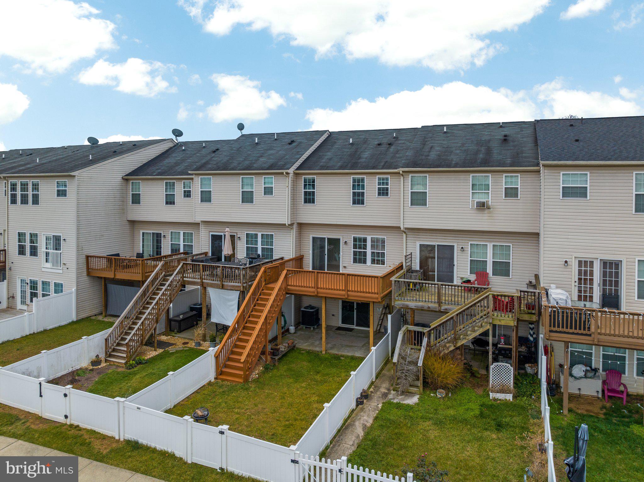 BROOKFIELD - Residential