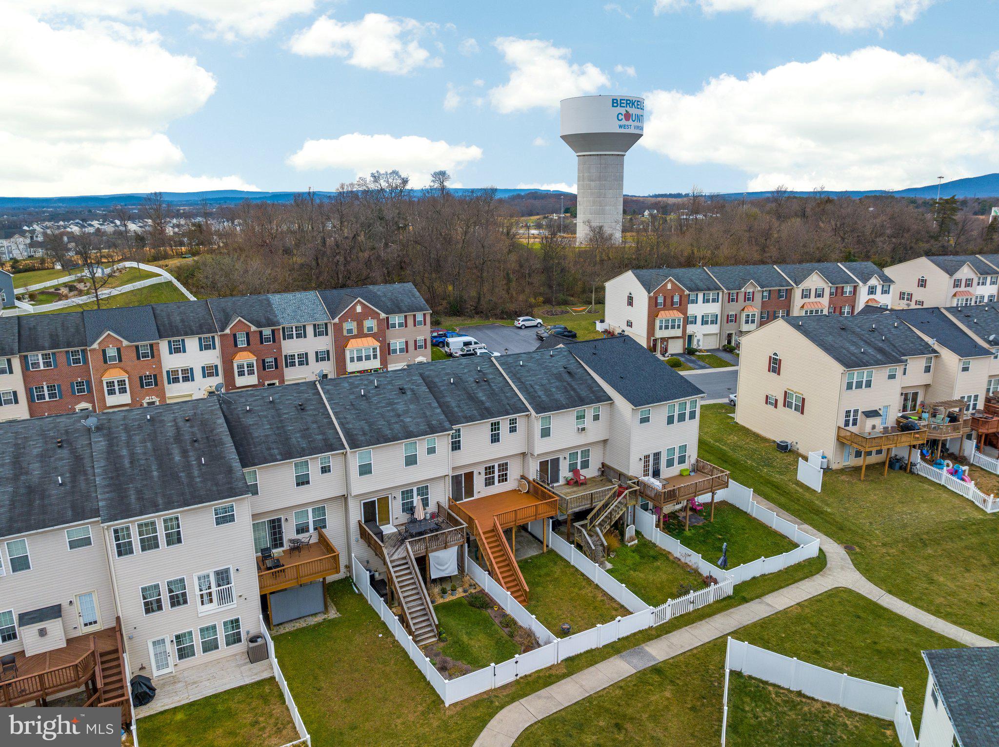 BROOKFIELD - Residential