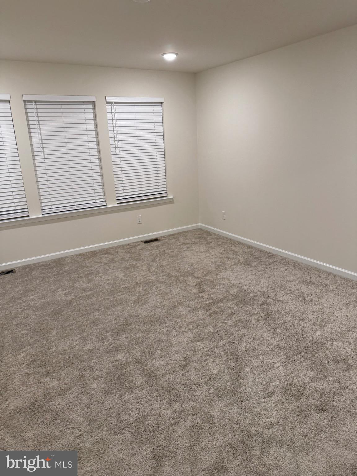 SPRING LAKE - Residential Lease