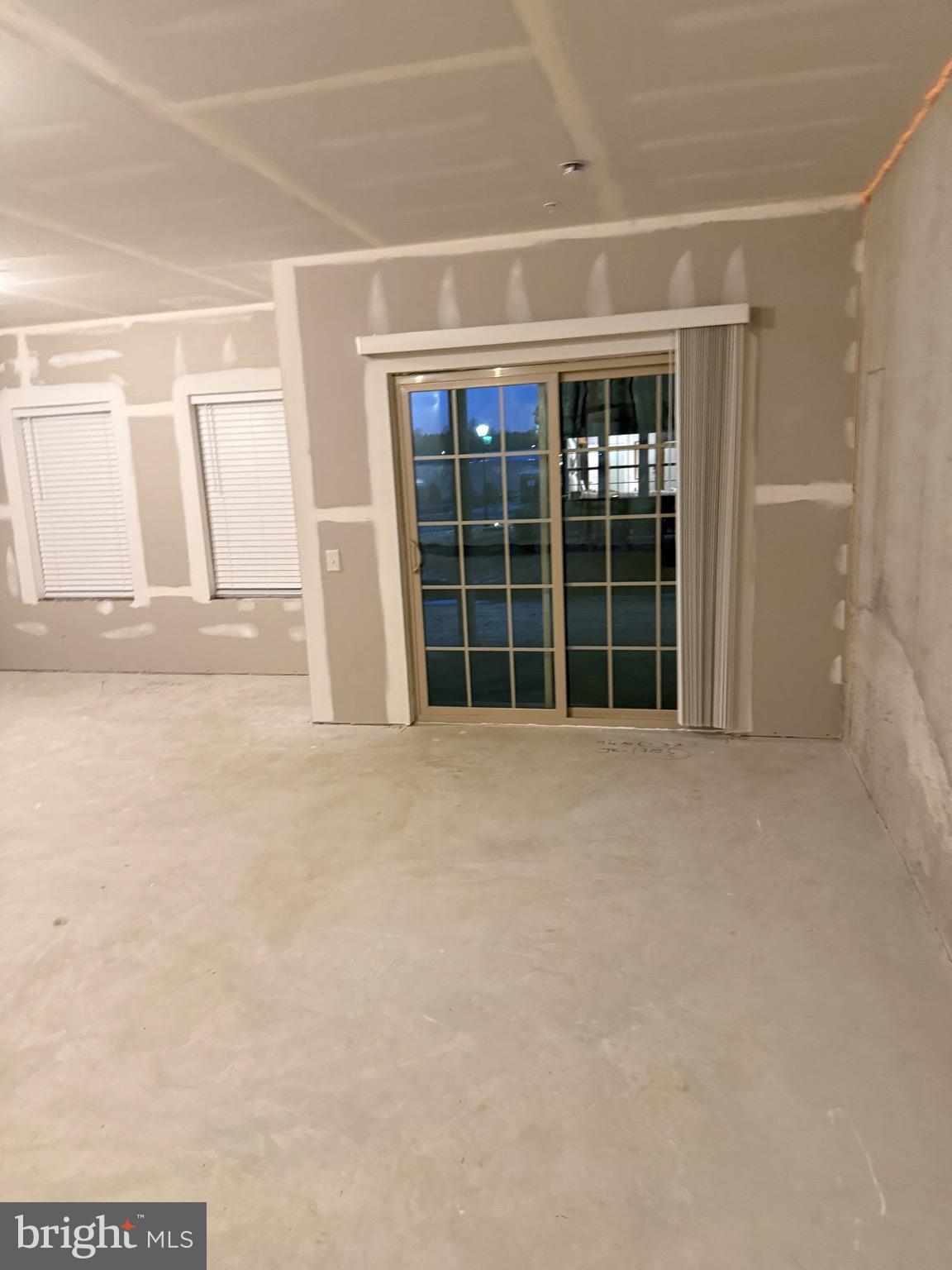 SPRING LAKE - Residential Lease