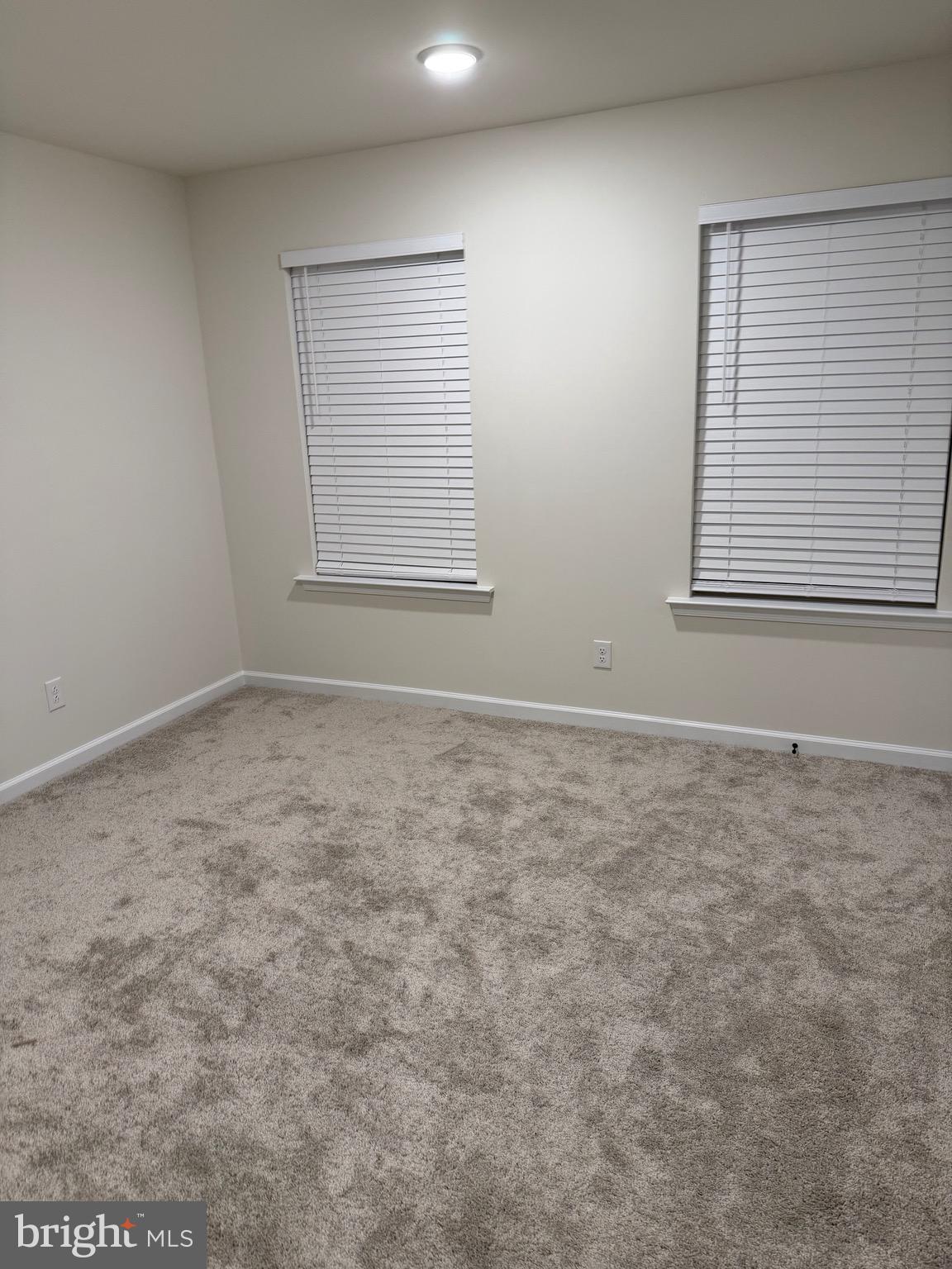 SPRING LAKE - Residential Lease