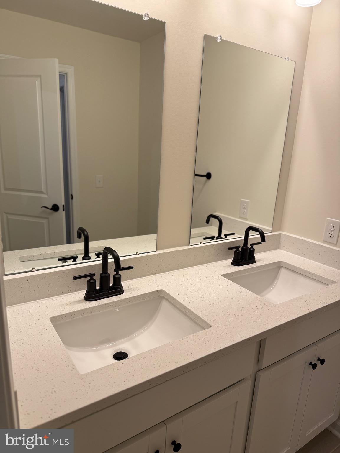 SPRING LAKE - Residential Lease