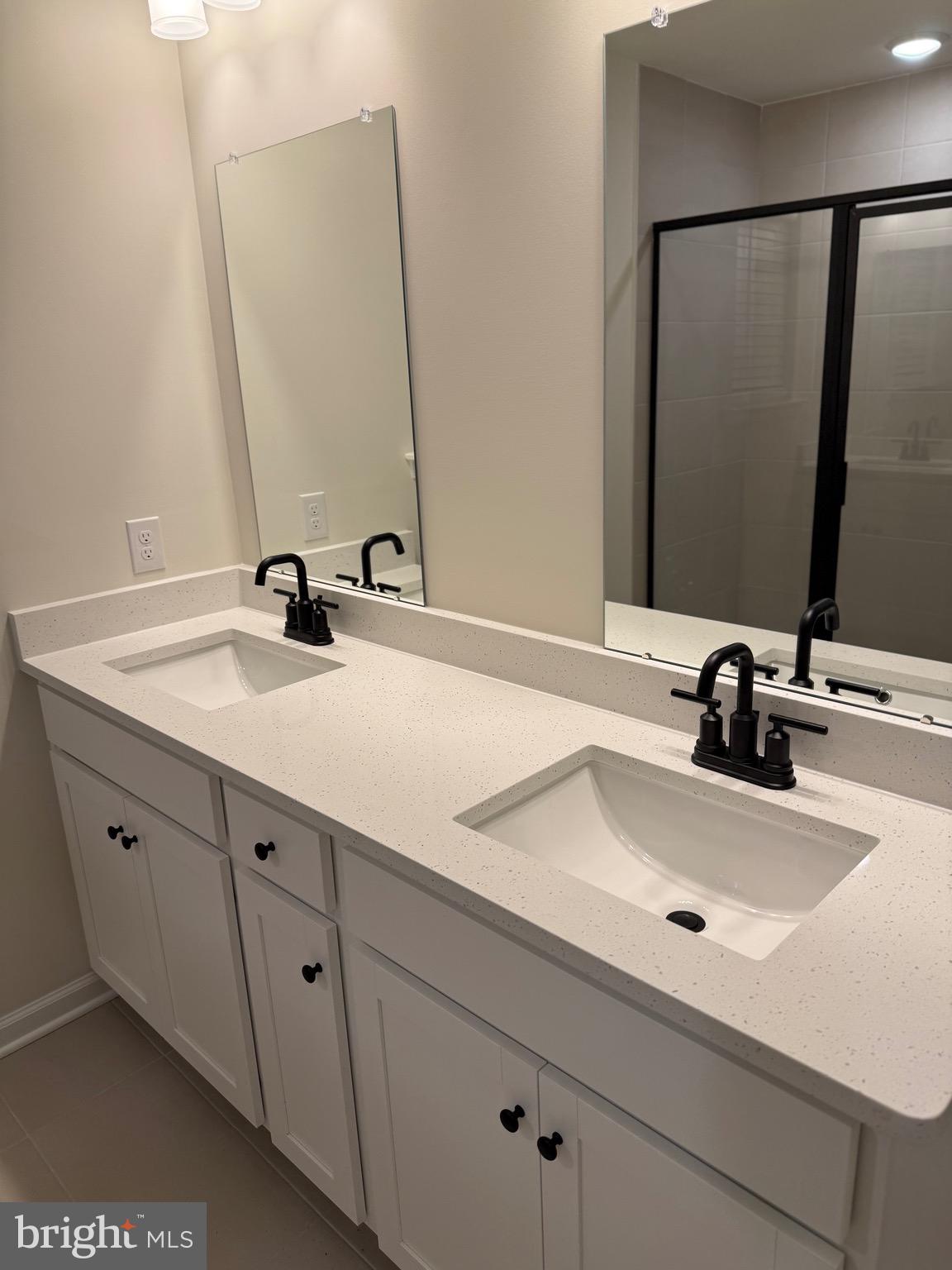 SPRING LAKE - Residential Lease