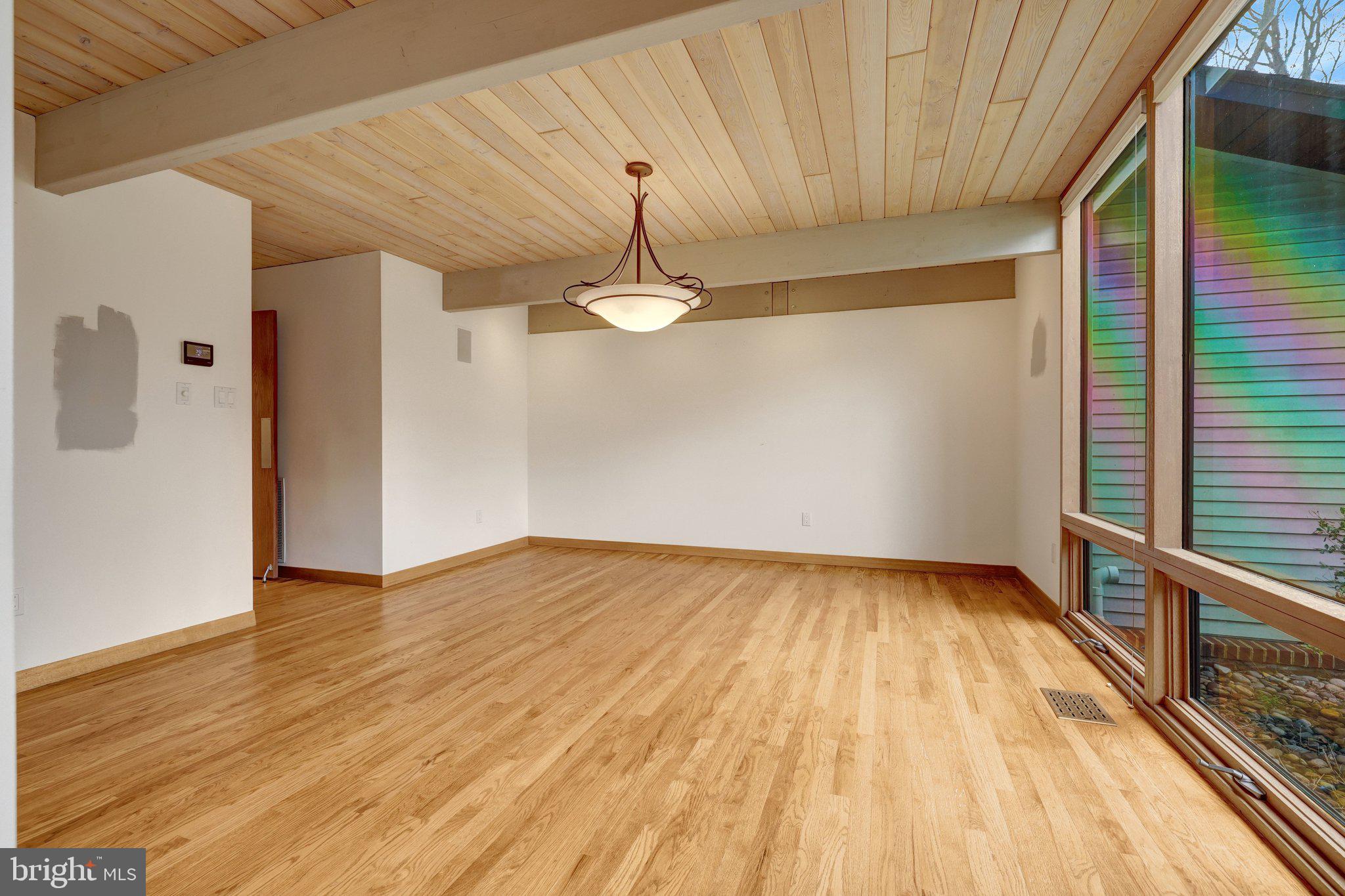 WOODSIDE ESTATES - Residential