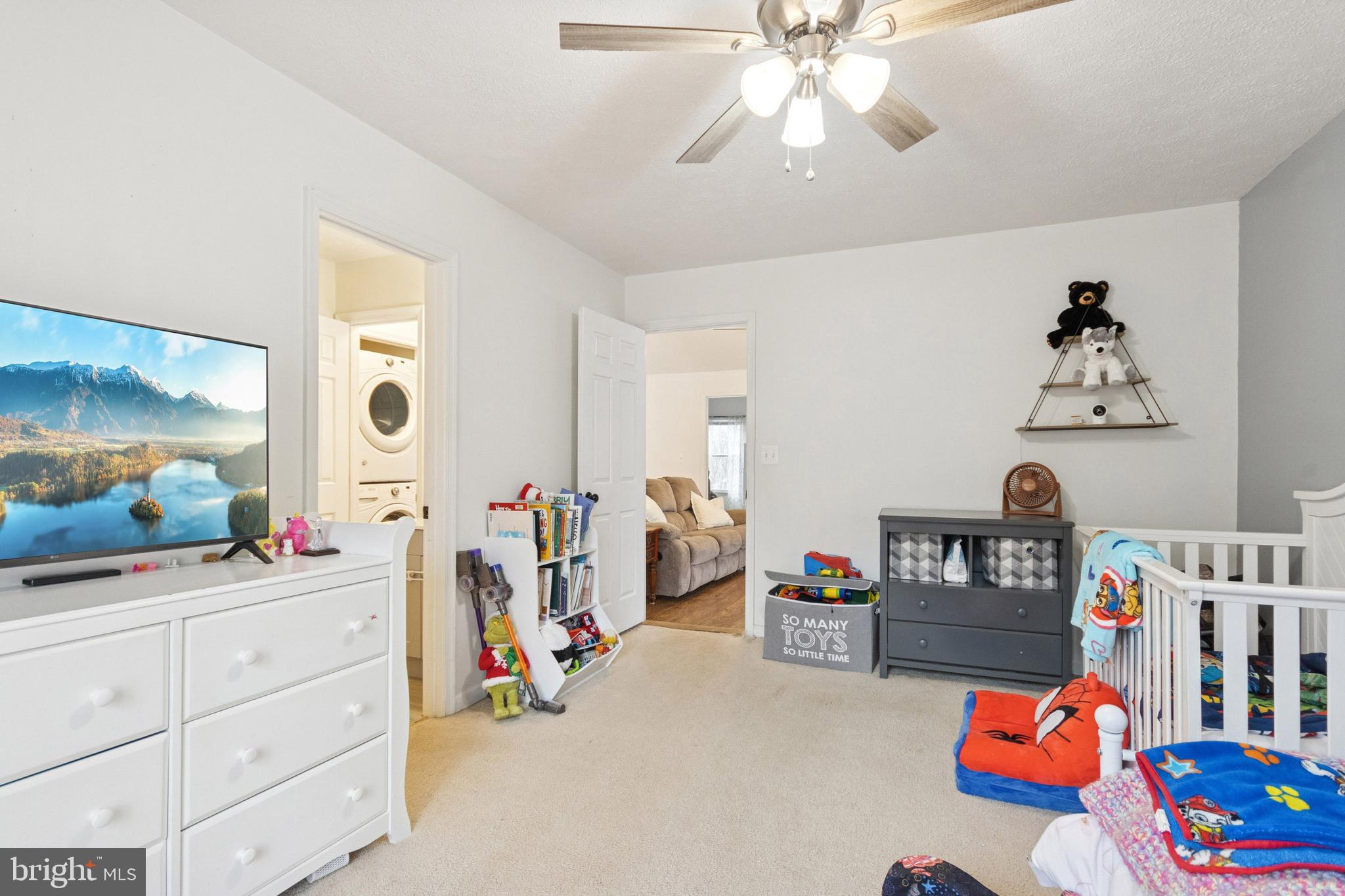 LAKE OF THE WOODS - Residential