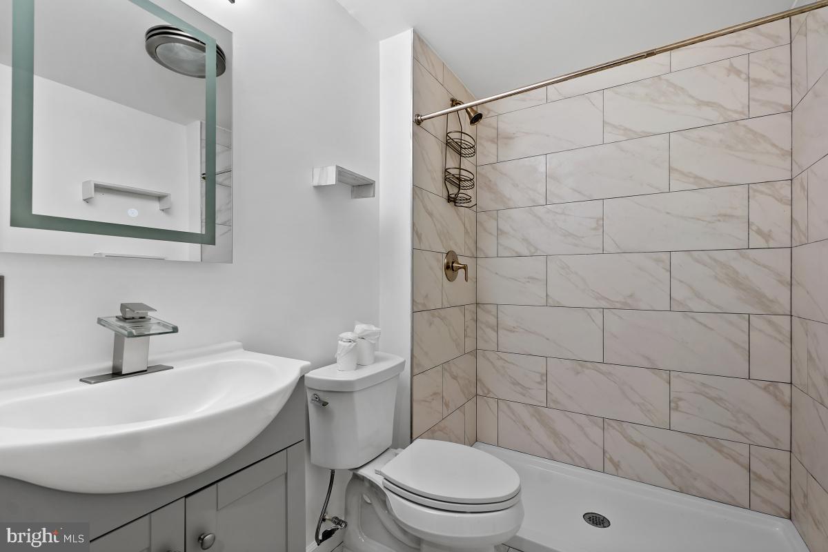 TALL OAKS CROSSING - Residential