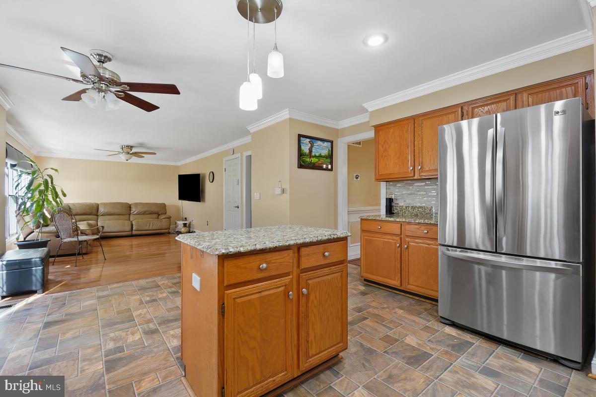 TALL OAKS CROSSING - Residential