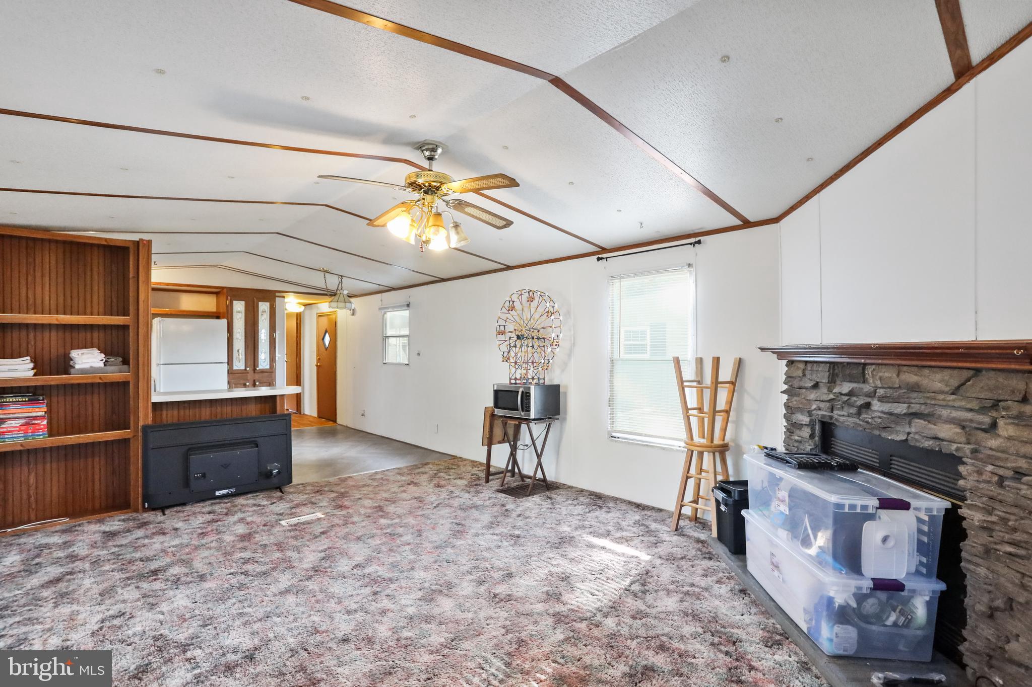 LAKESIDE PARK - Residential