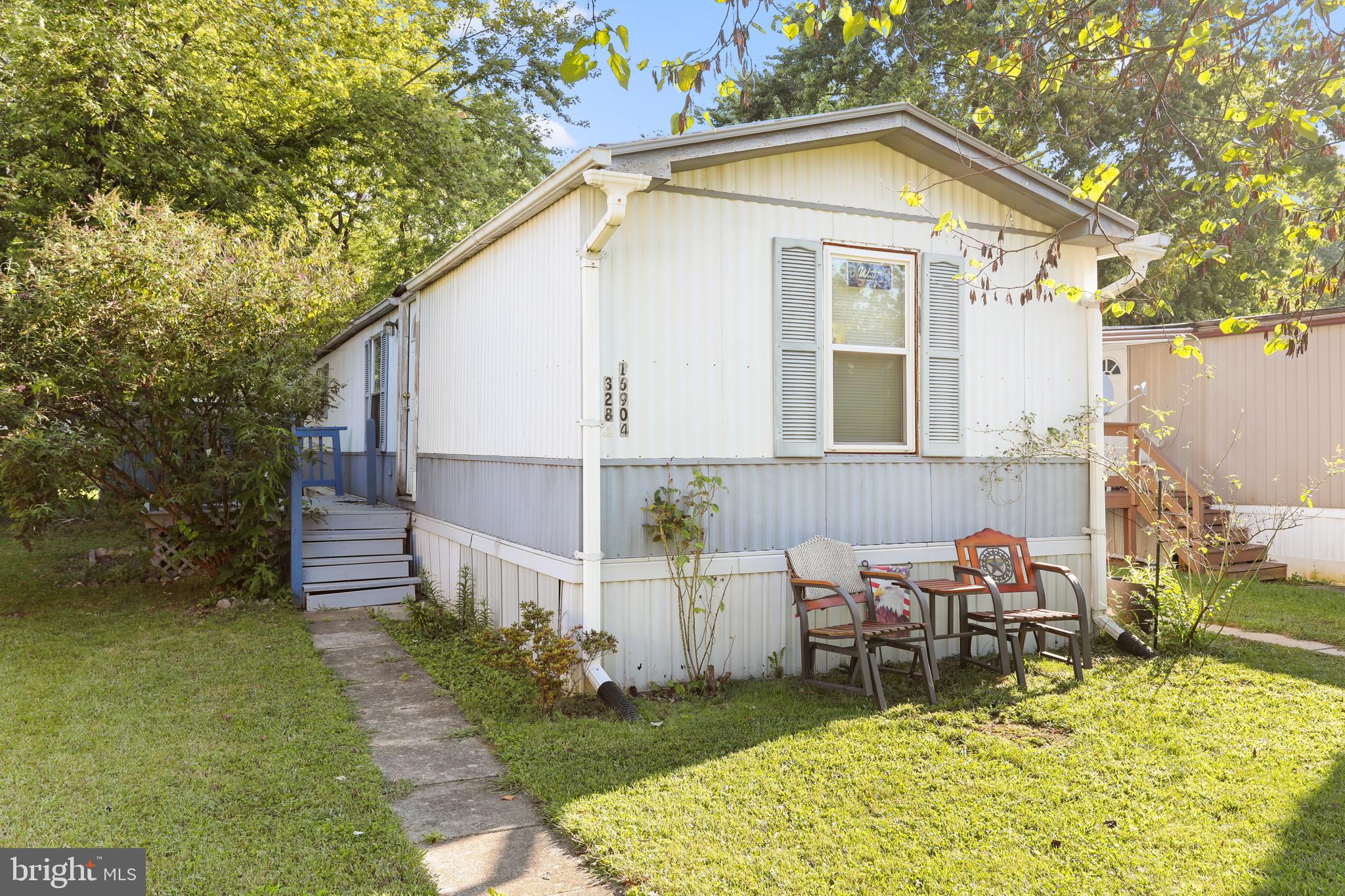 LAKESIDE PARK - Residential