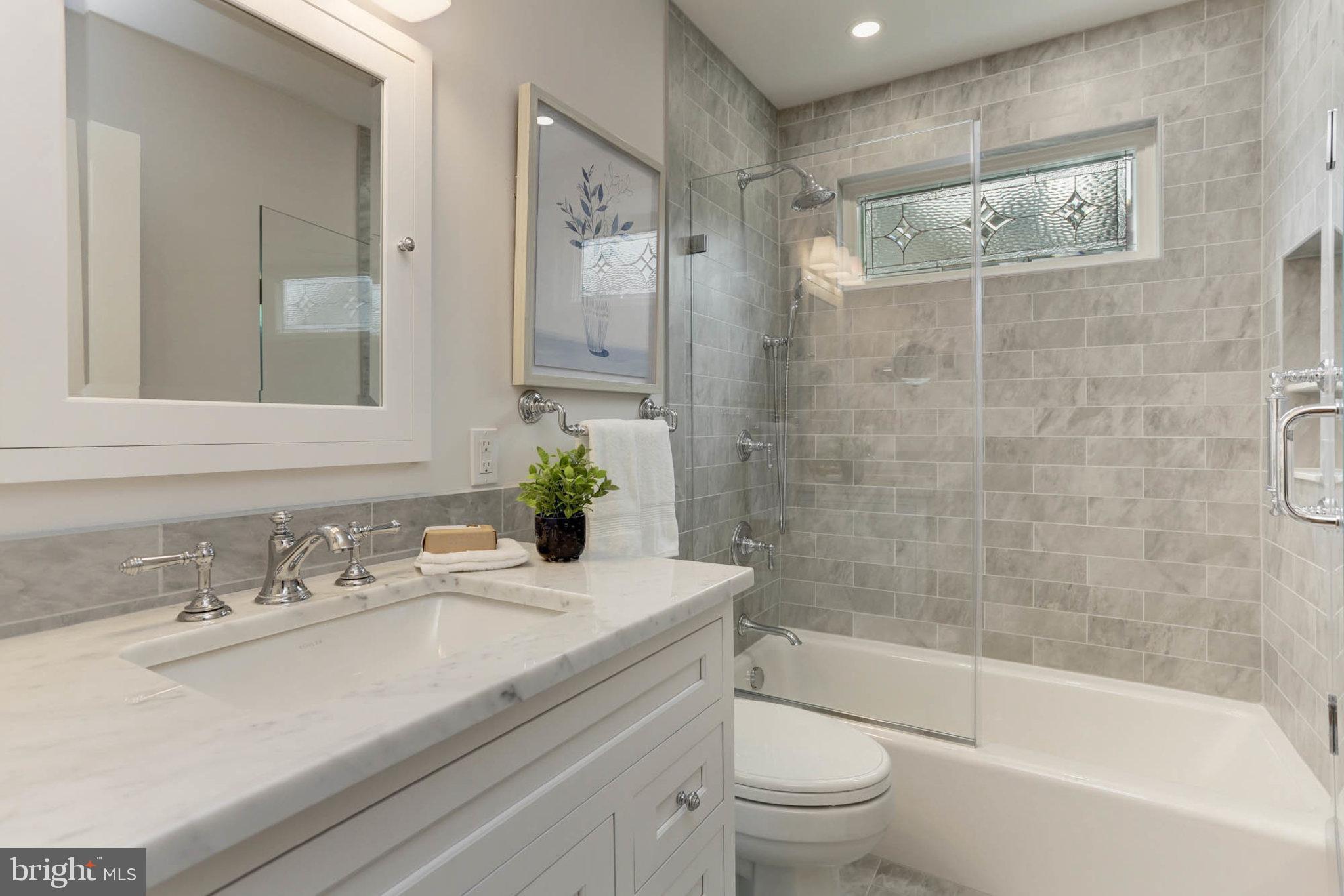 EASTPORT - Residential