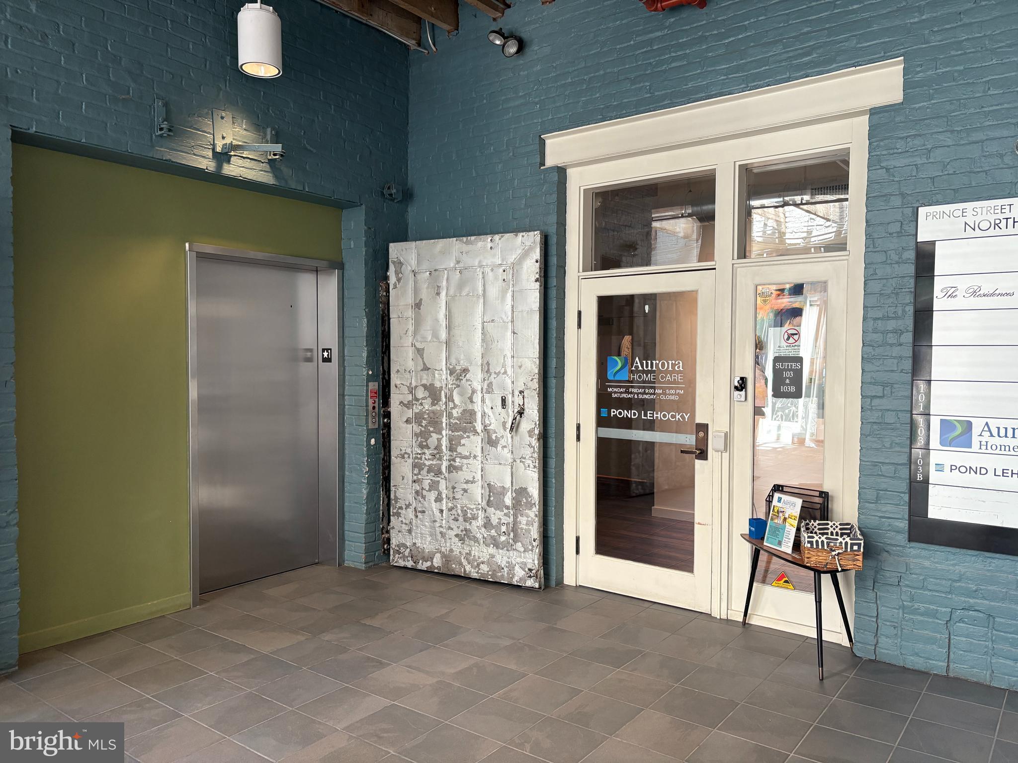 425 N PRINCE STREET 001