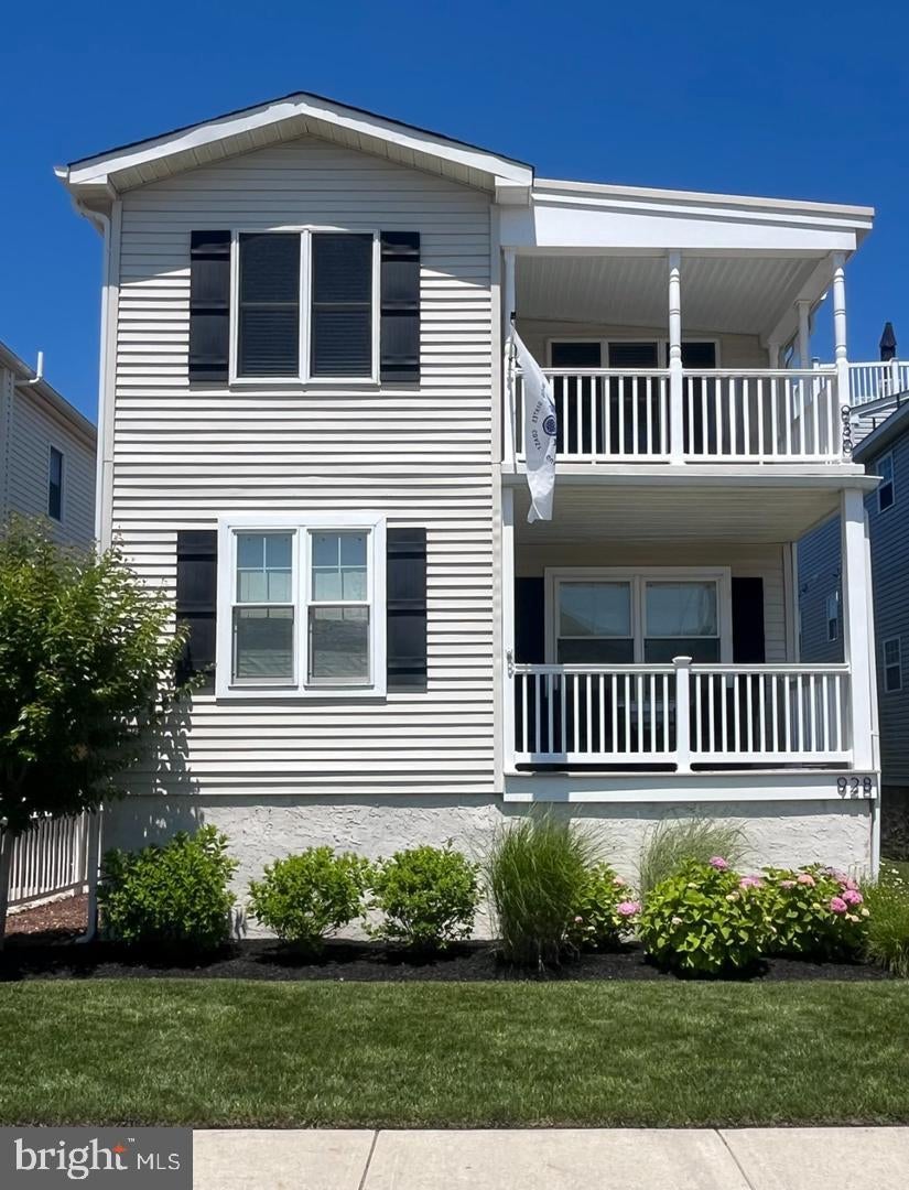 930 BAY AVENUE 2