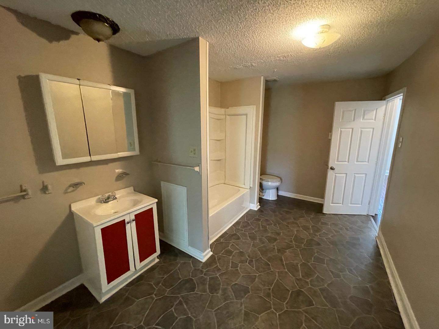 533 FREDERICK STREET 535