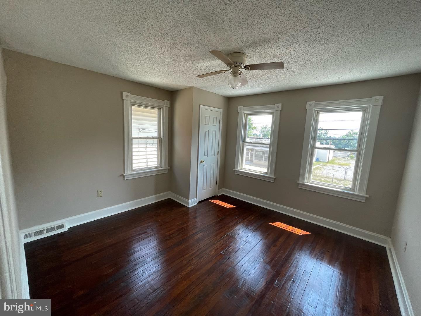 533 FREDERICK STREET 535