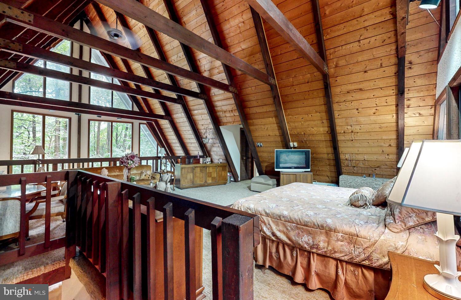 EAGLES NEST - Residential