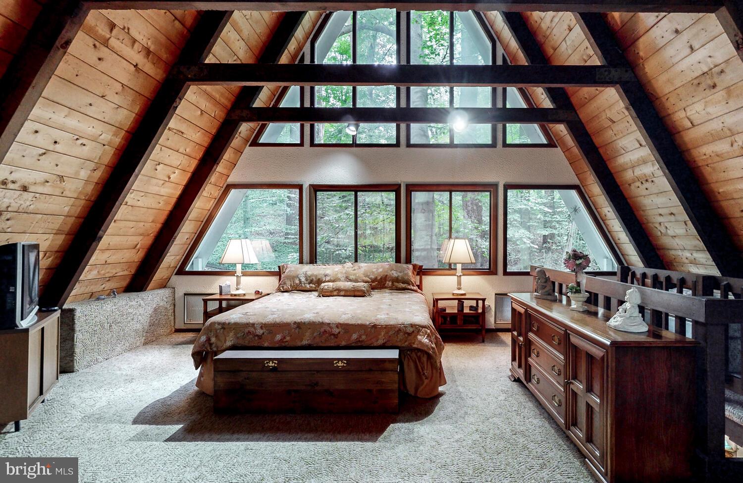 EAGLES NEST - Residential